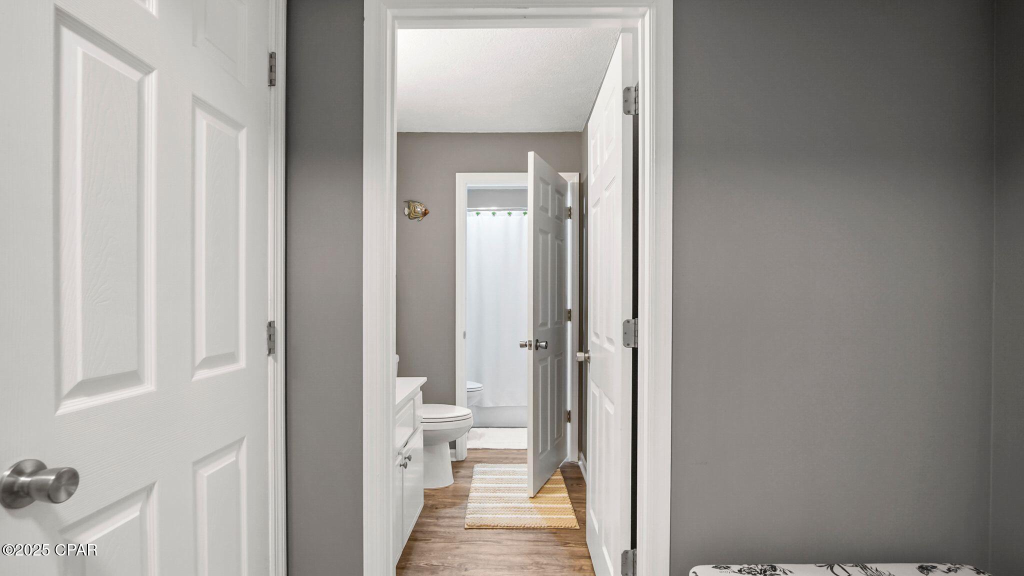 Image 34 For 17462 Front Beach Road 54204