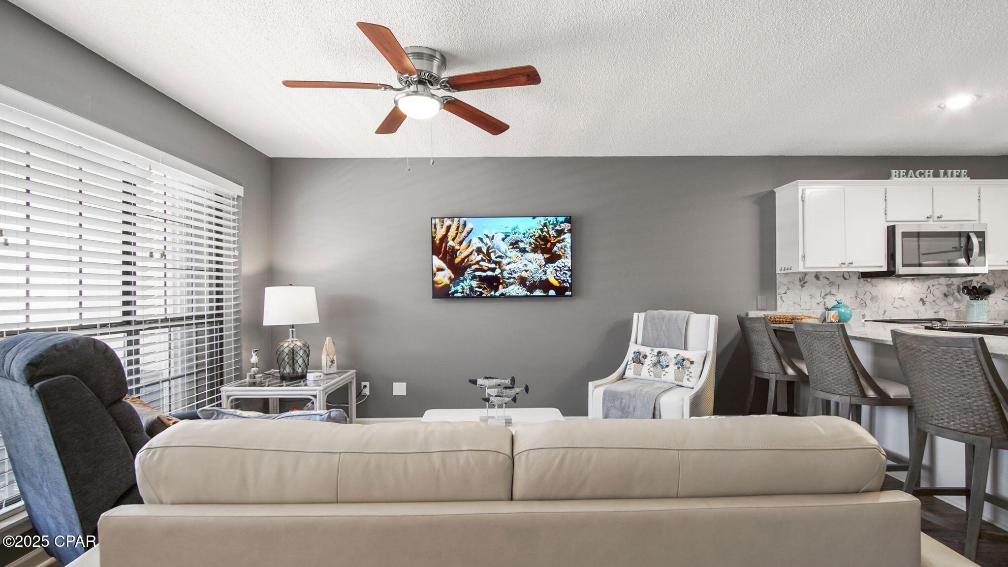 Image 9 For 17462 Front Beach Road 54204