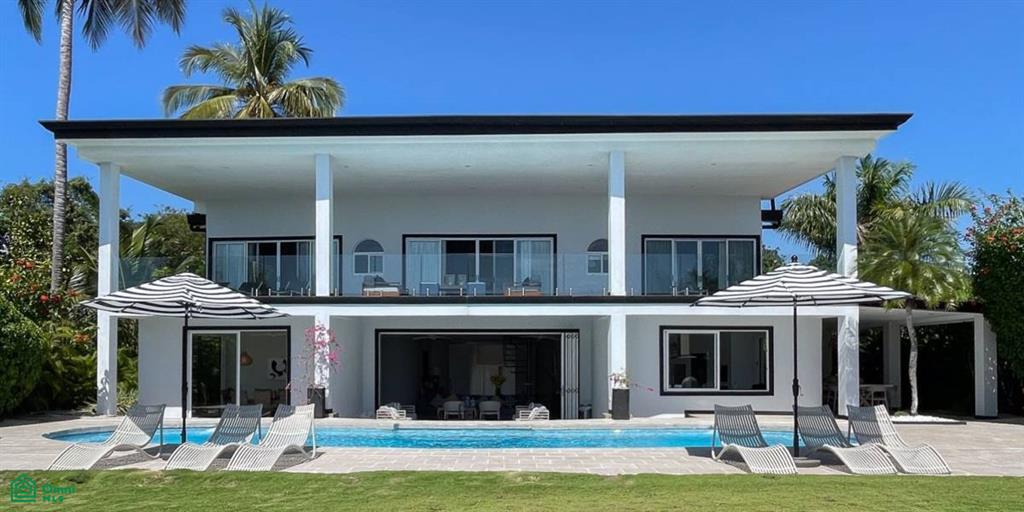 5 bed Single Family Homes For Sale in Puntarenas, Puntarenas - 1