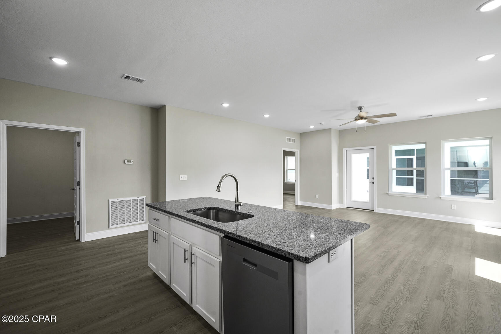 Image 11 For 264 Mosaic Drive 66