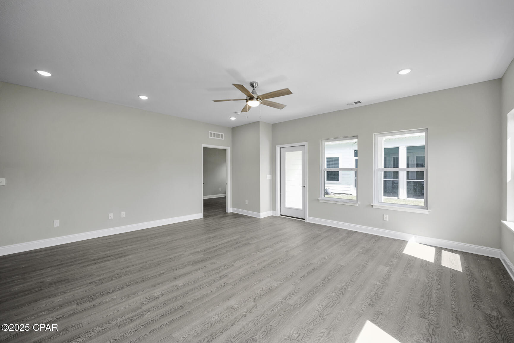 Image 12 For 264 Mosaic Drive 66