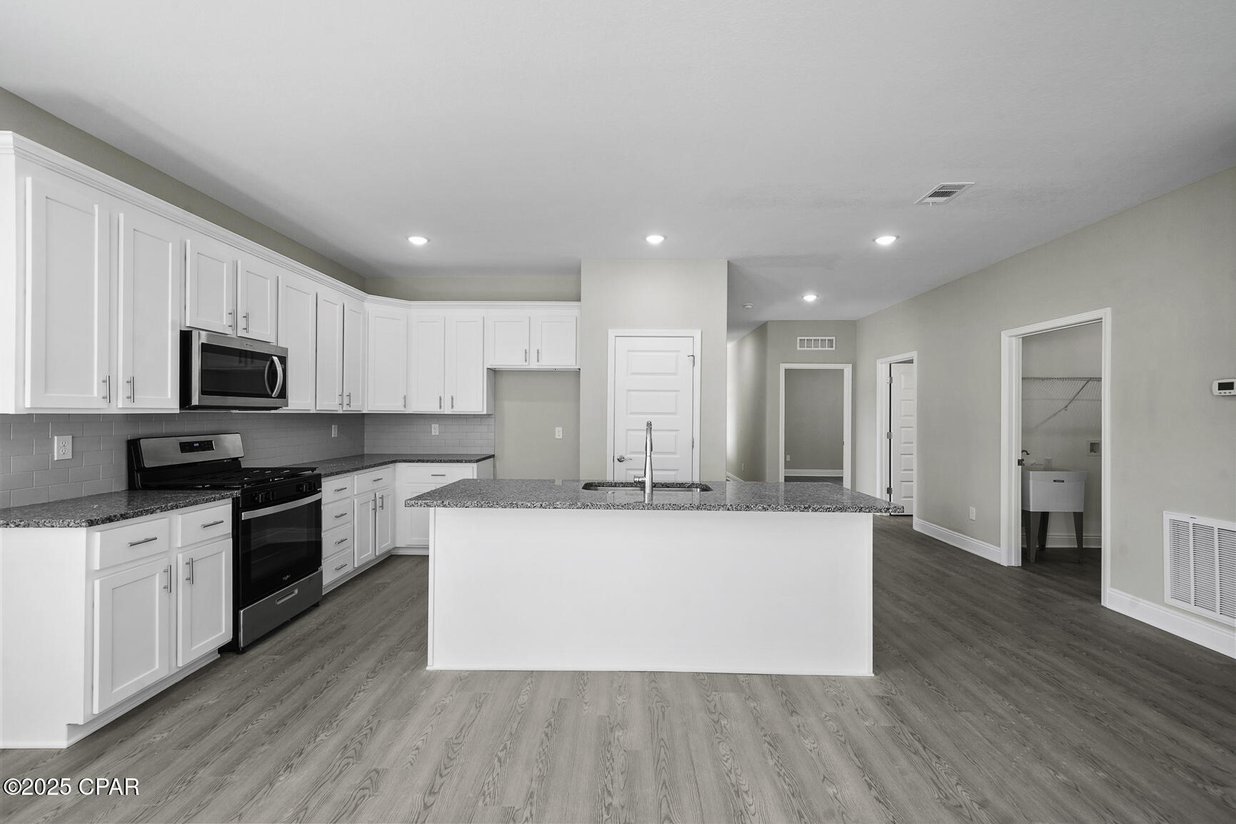 Image 6 For 264 Mosaic Drive 66