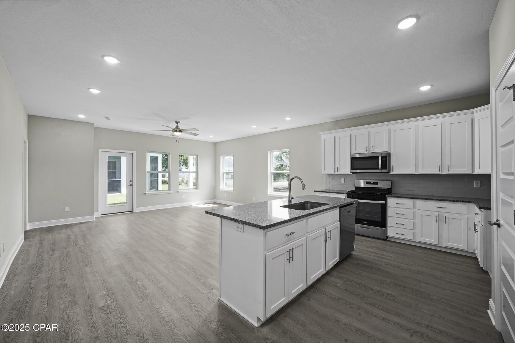 Image 8 For 264 Mosaic Drive 66