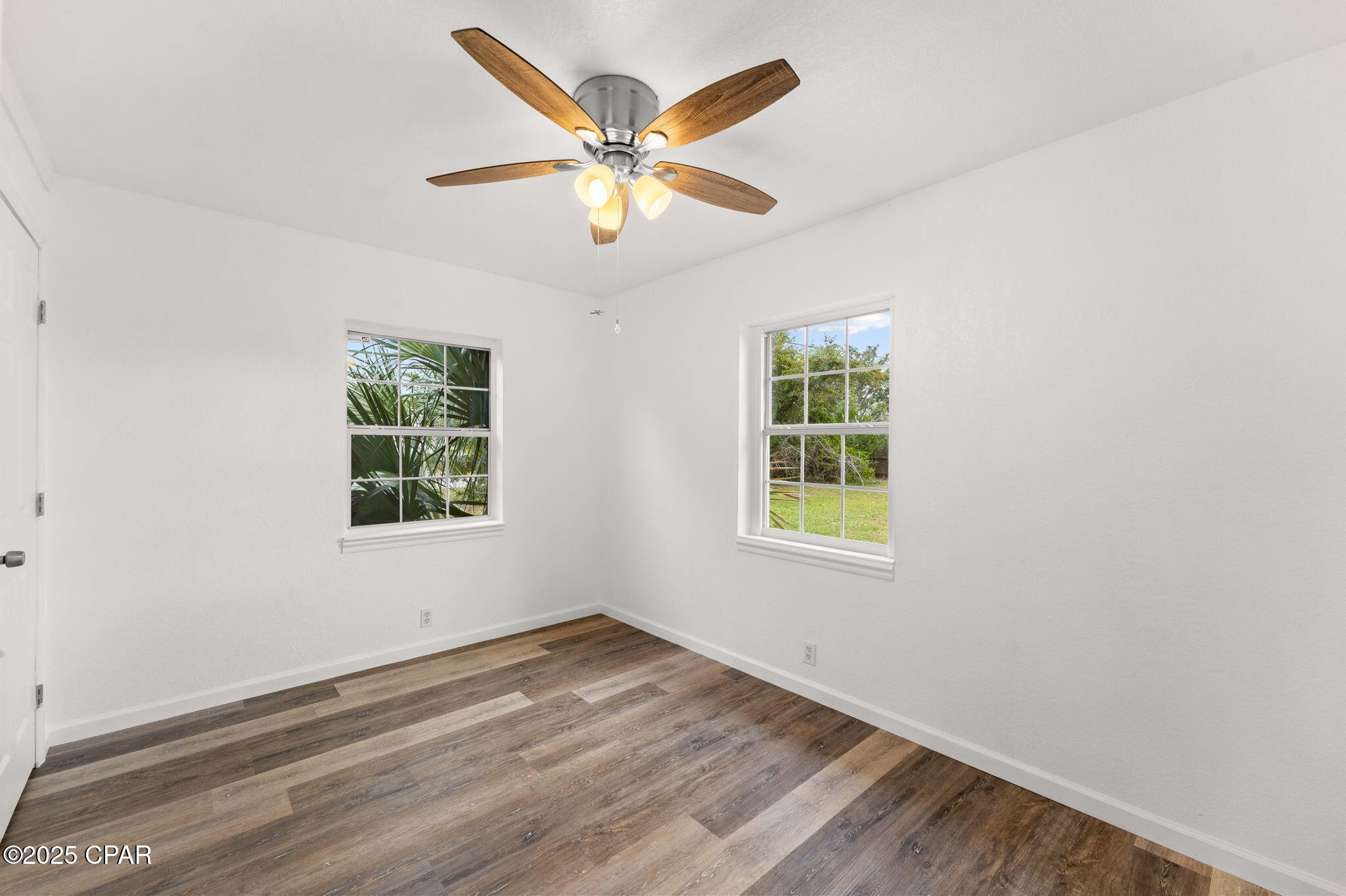 Image 21 For 213 Berthe Avenue