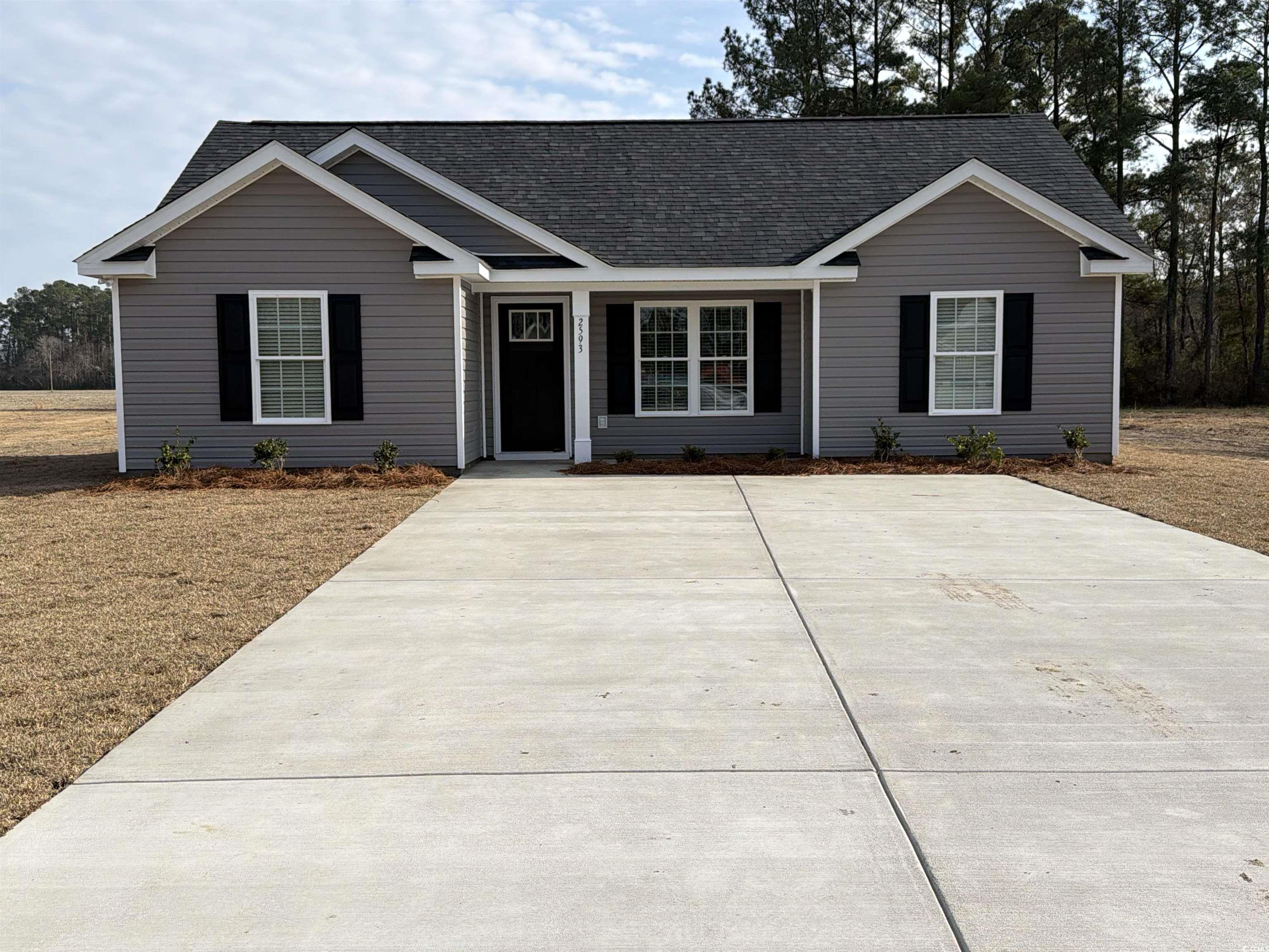 2593 Cottonwood Dr. Loris, SC 29569