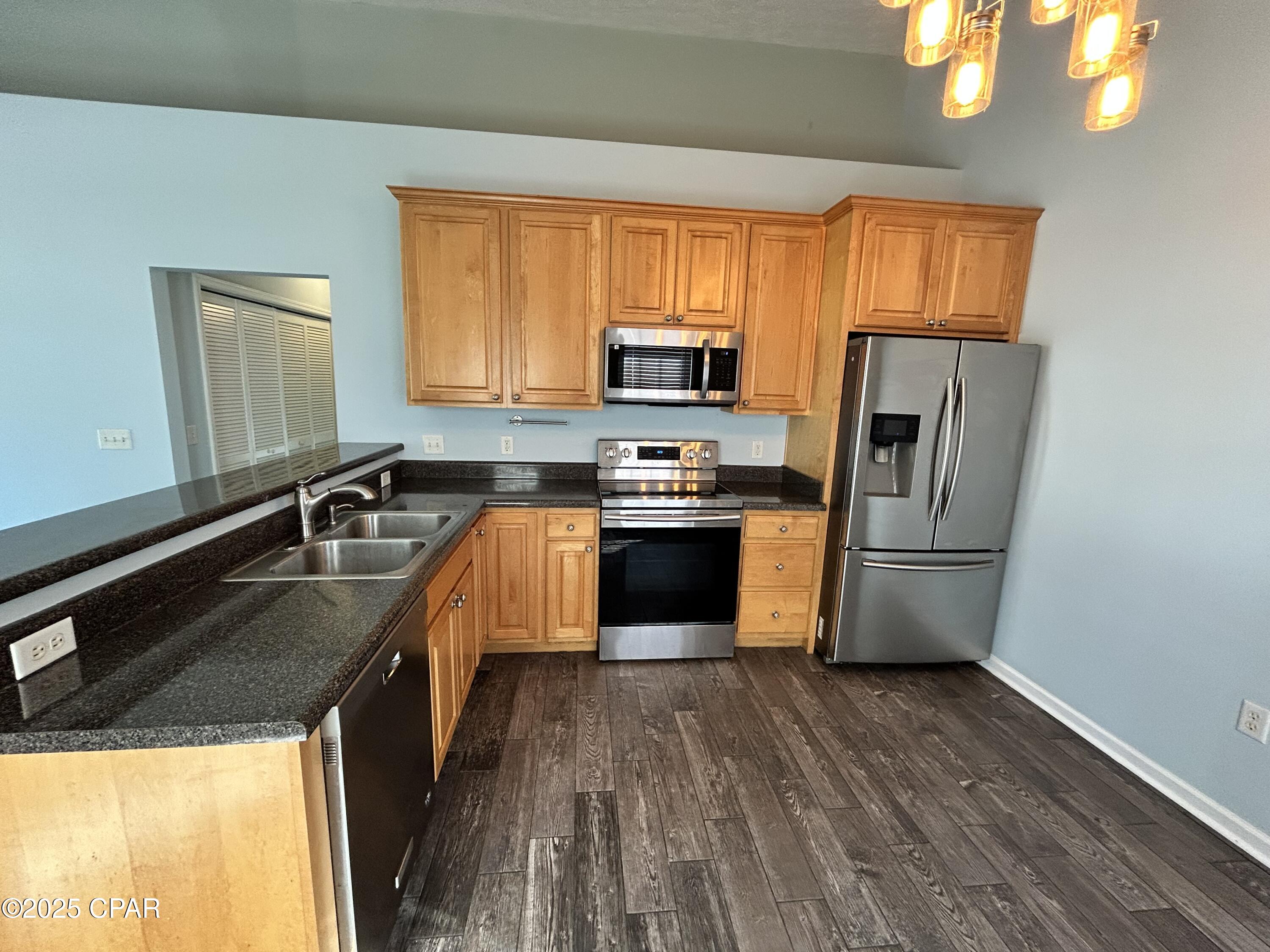 Image 4 For 2612 Oakmont Drive