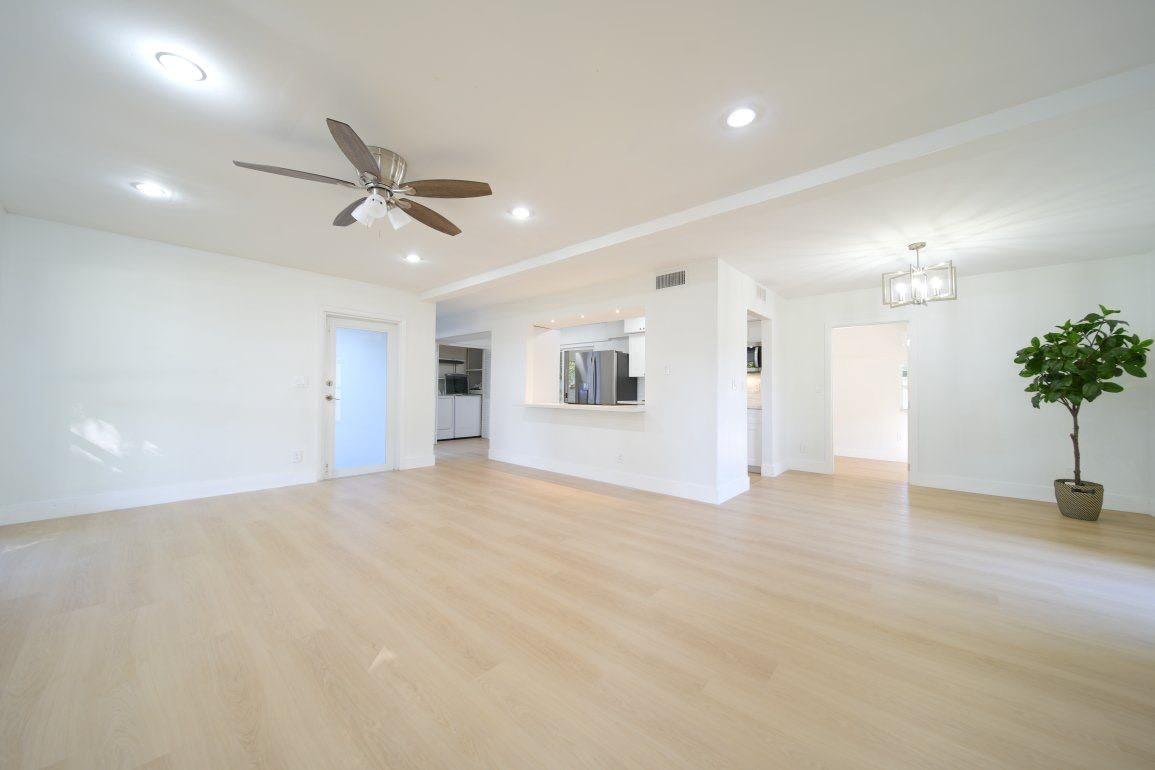 Mainlands Of Tamarac Lake