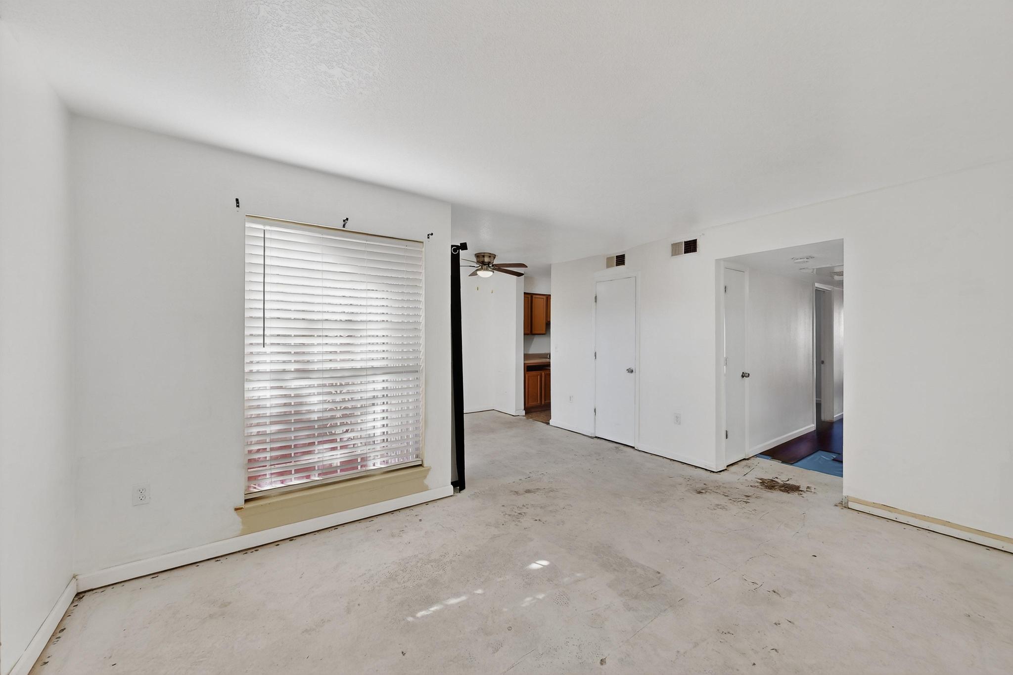 Homes for sale in Albuquerque, NM | 4601 Carlisle Blvd Ne #C1, Albuquerque, NM 87109 | MLS# 1093423