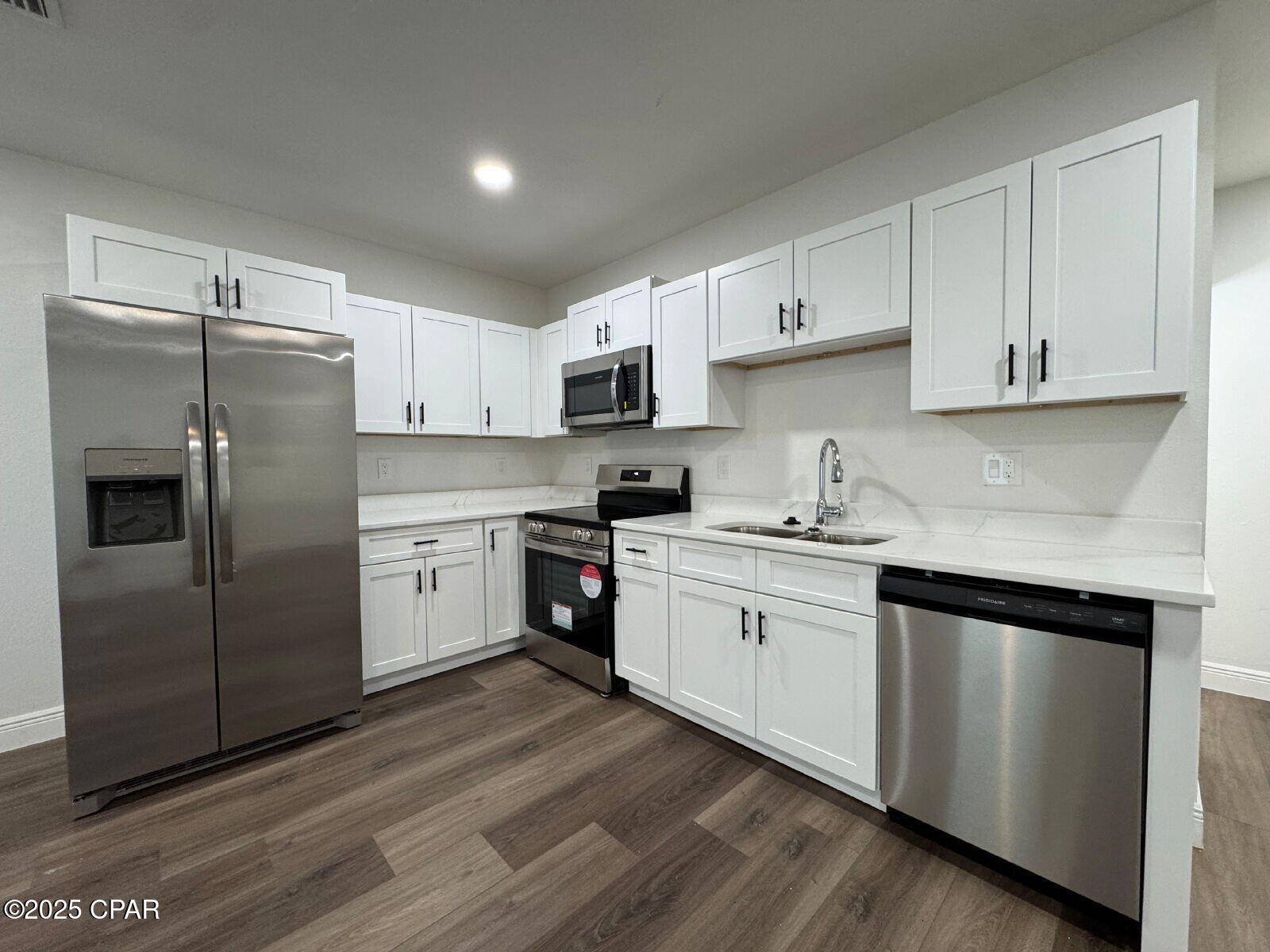 Image 3 For 148 Claire Avenue A