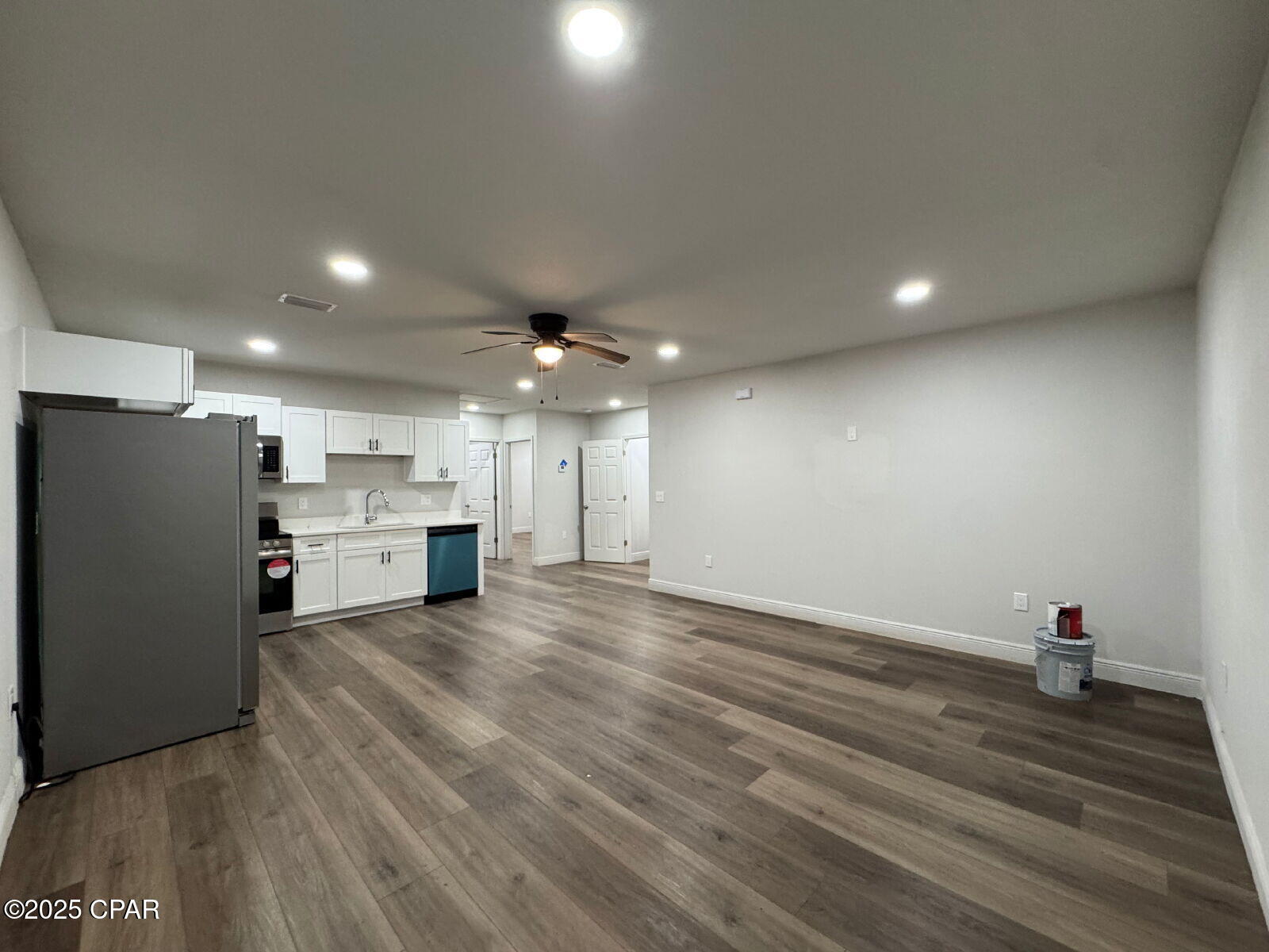 Image 2 For 148 Claire Avenue B