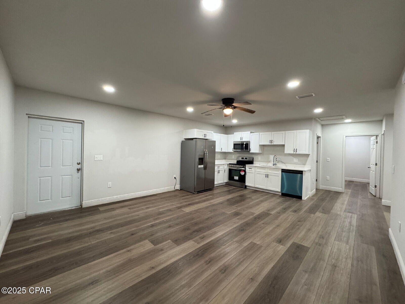 Image 3 For 148 Claire Avenue B