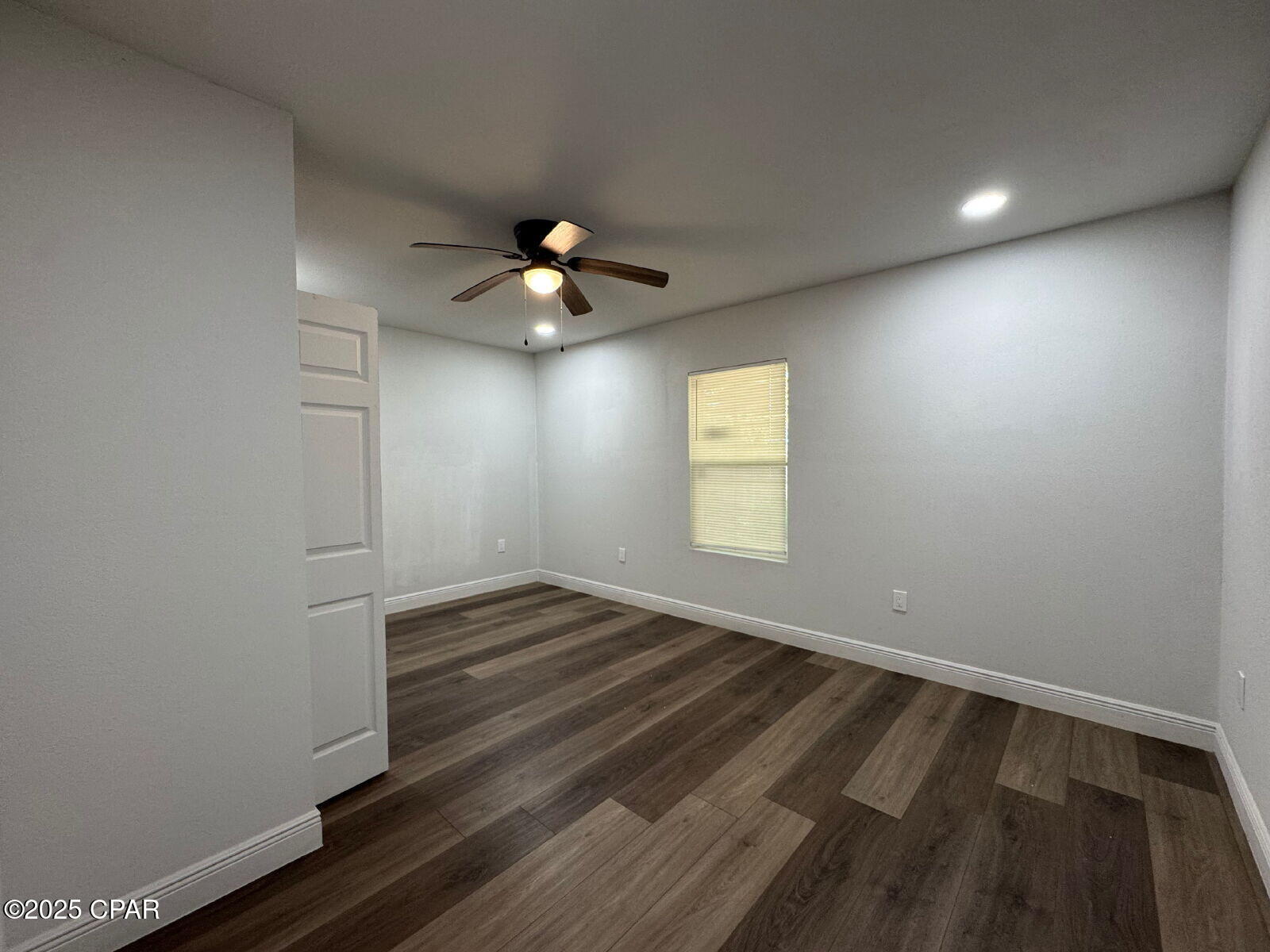 Image 4 For 148 Claire Avenue B