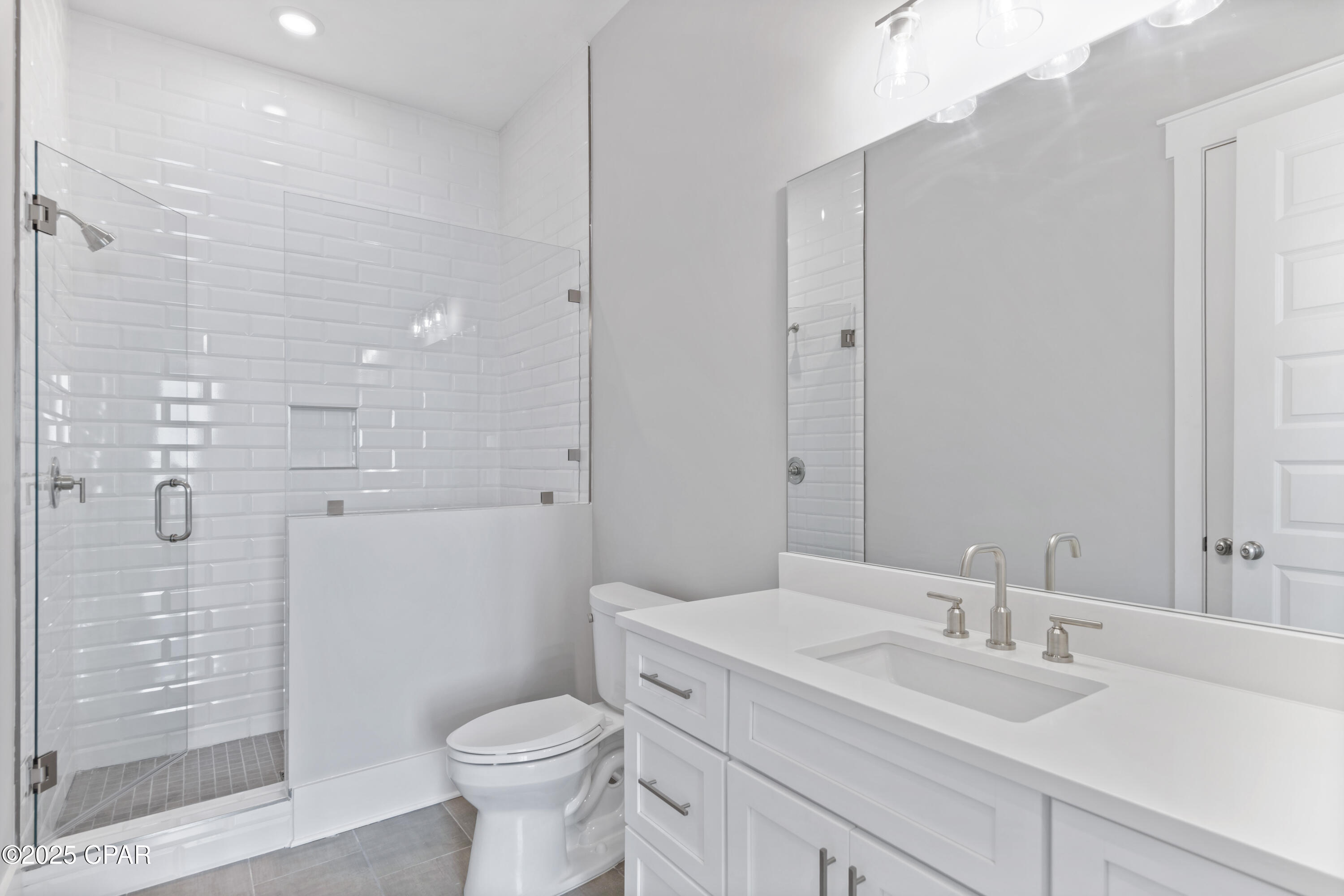 Image 18 For 21 Queen Palm Drive