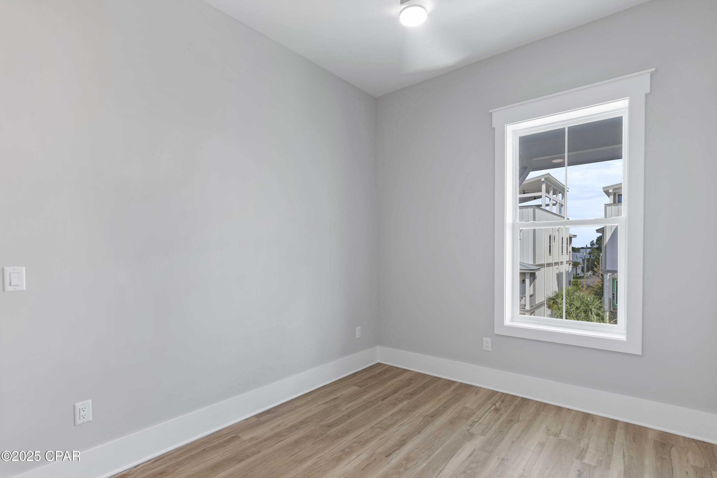 Image 44 For 21 Queen Palm Drive