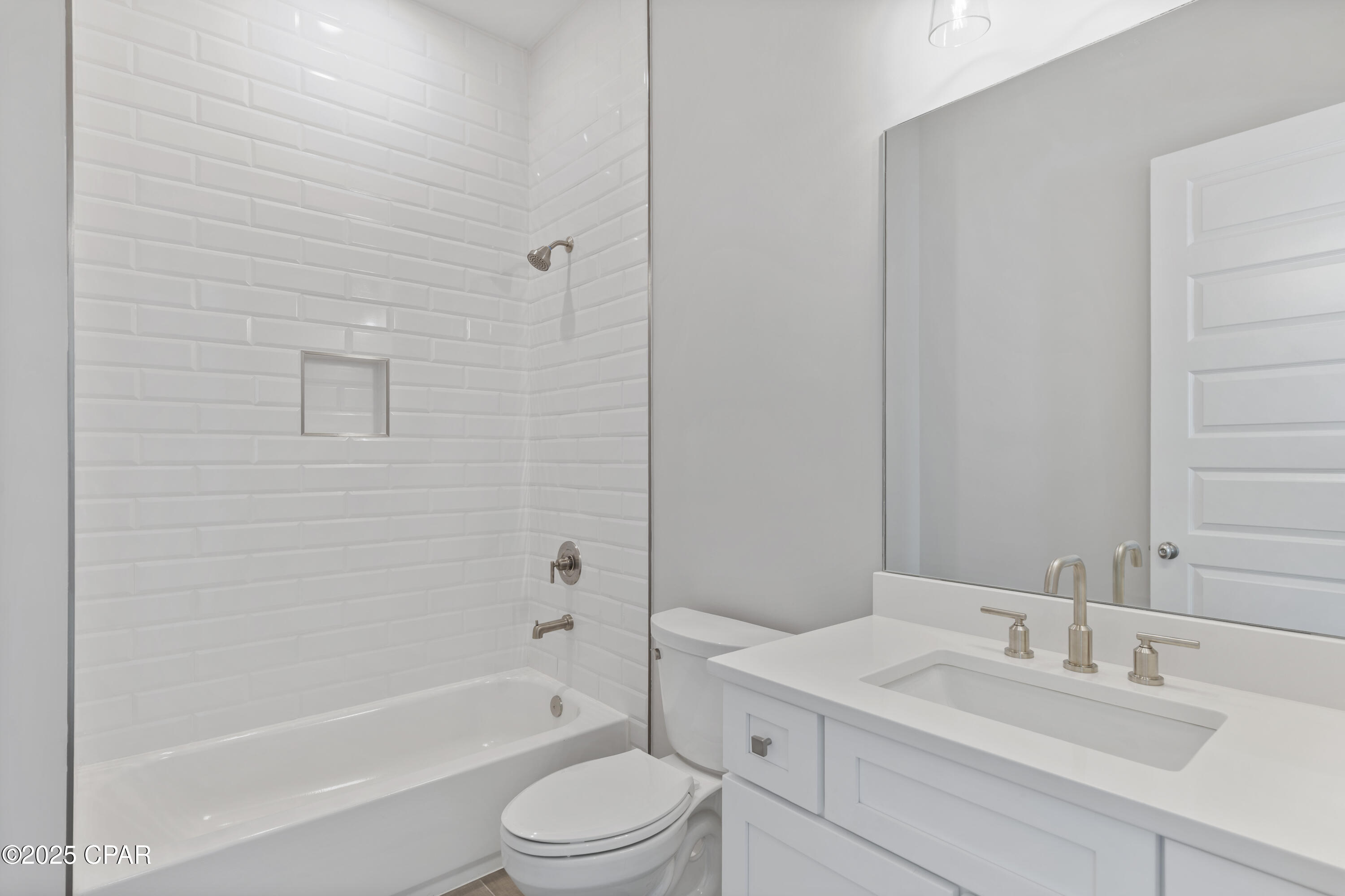 Image 47 For 21 Queen Palm Drive