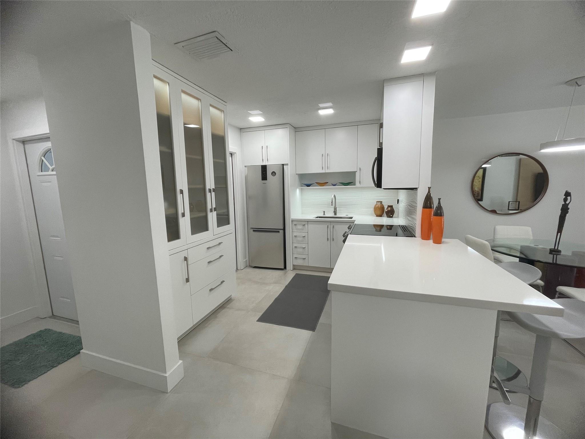 Homes for sale in Dania Beach, FL | 604 Ne 2nd St #117, Dania Beach, FL 33004 | MLS# F10533105