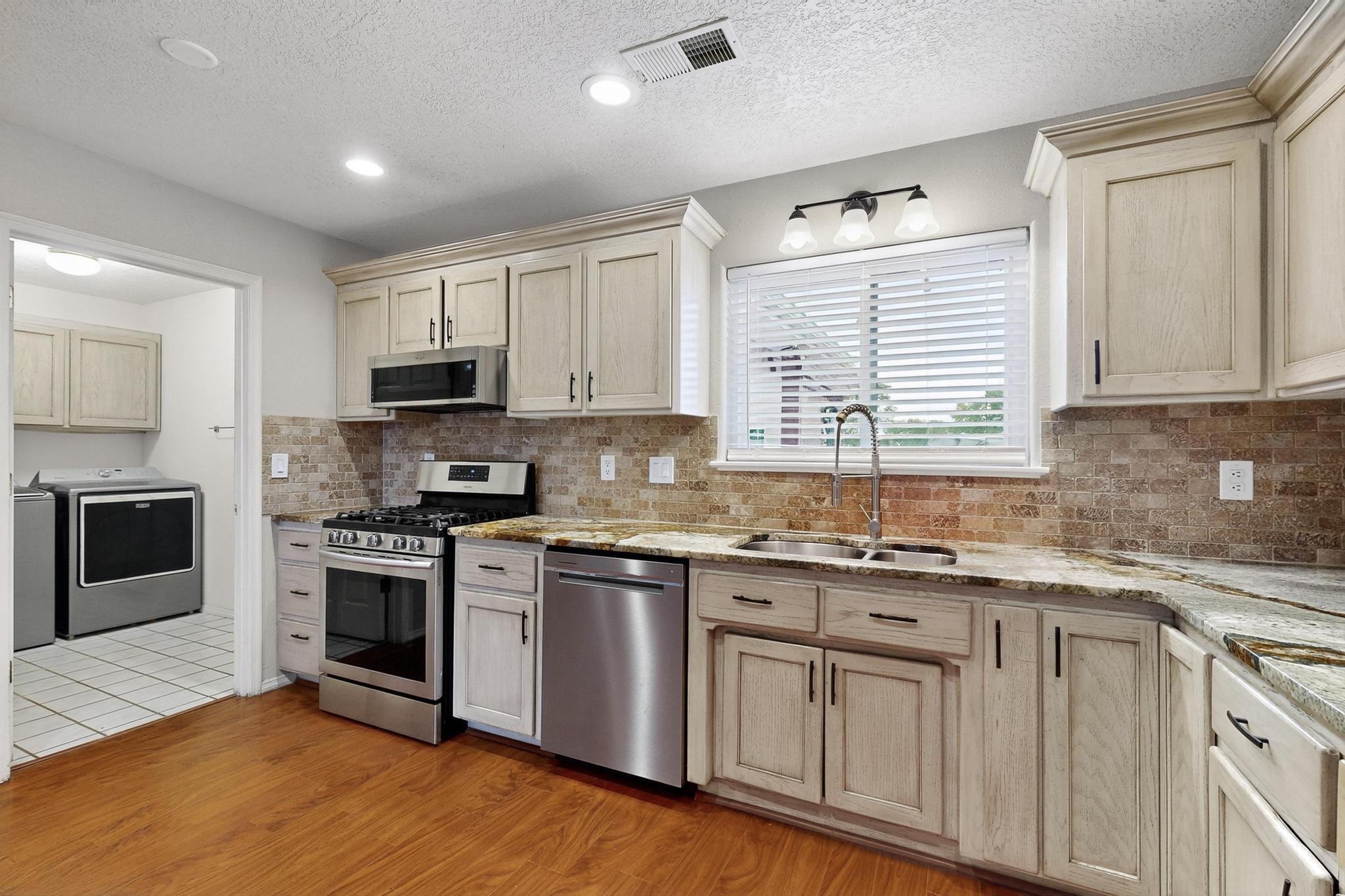 Homes for sale in Los Lunas, NM | 13 Night Shade Ct, Los Lunas, NM 87031 | MLS# 1093437