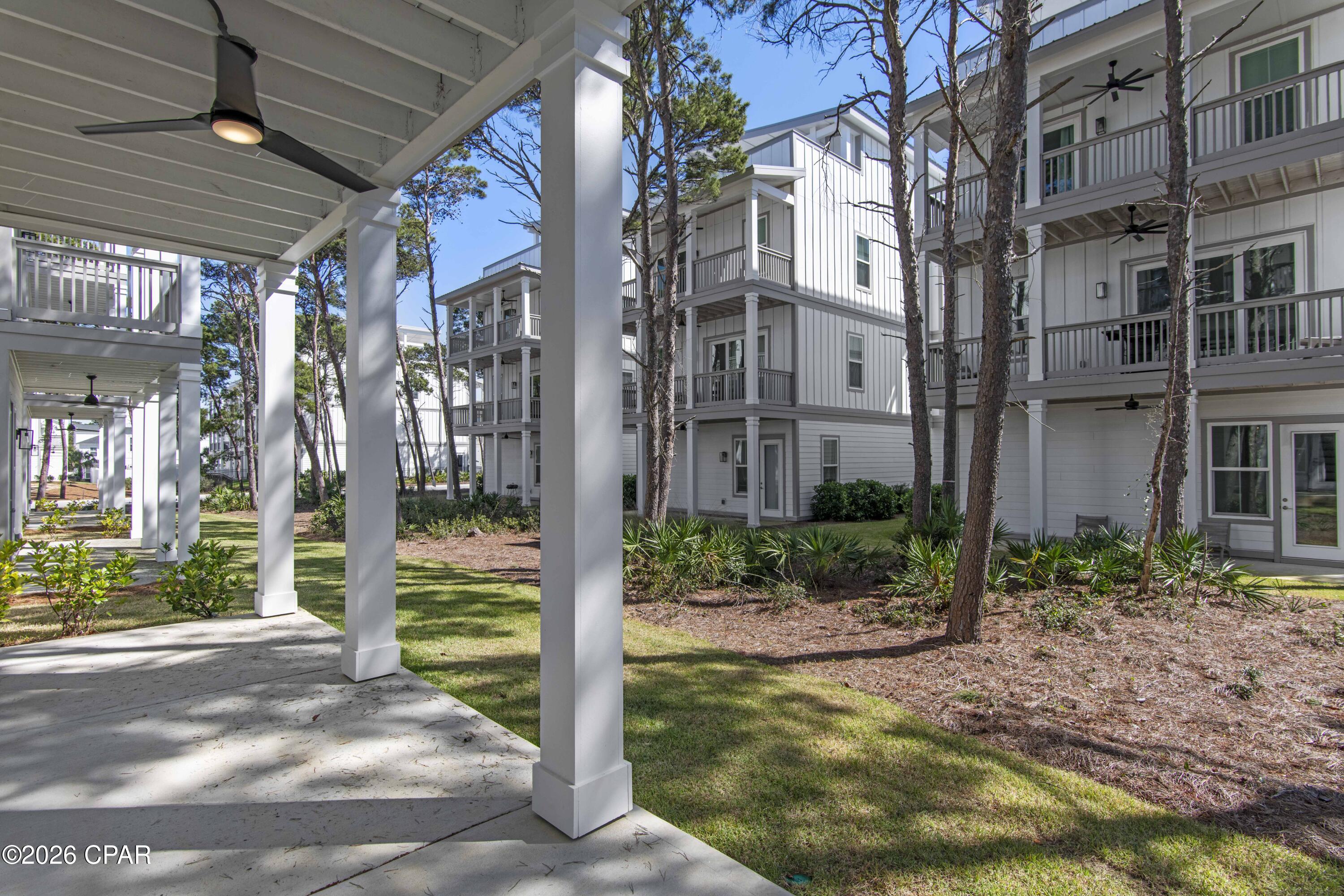 Image 19 For 27 Queen Palm Drive