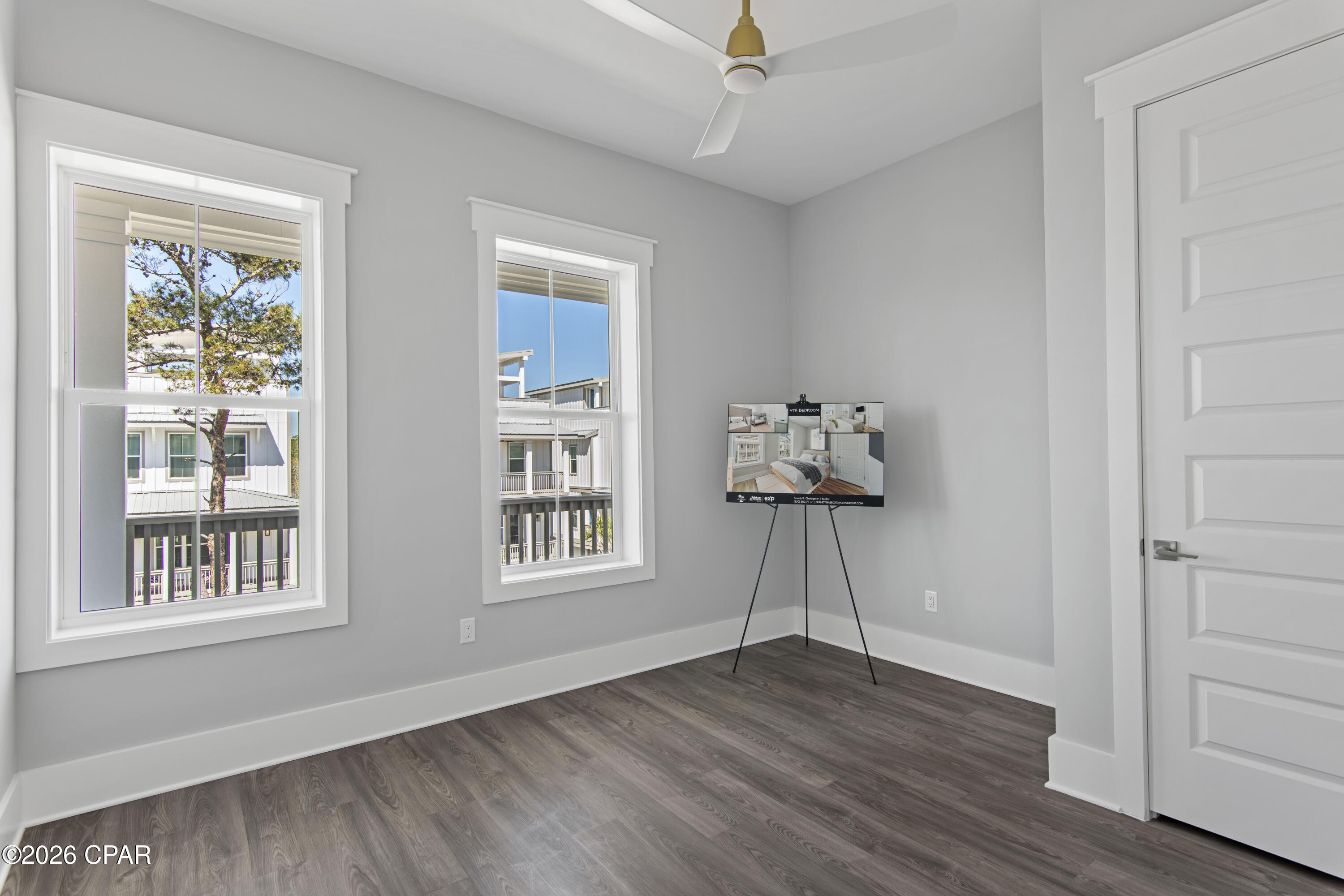 Image 53 For 27 Queen Palm Drive