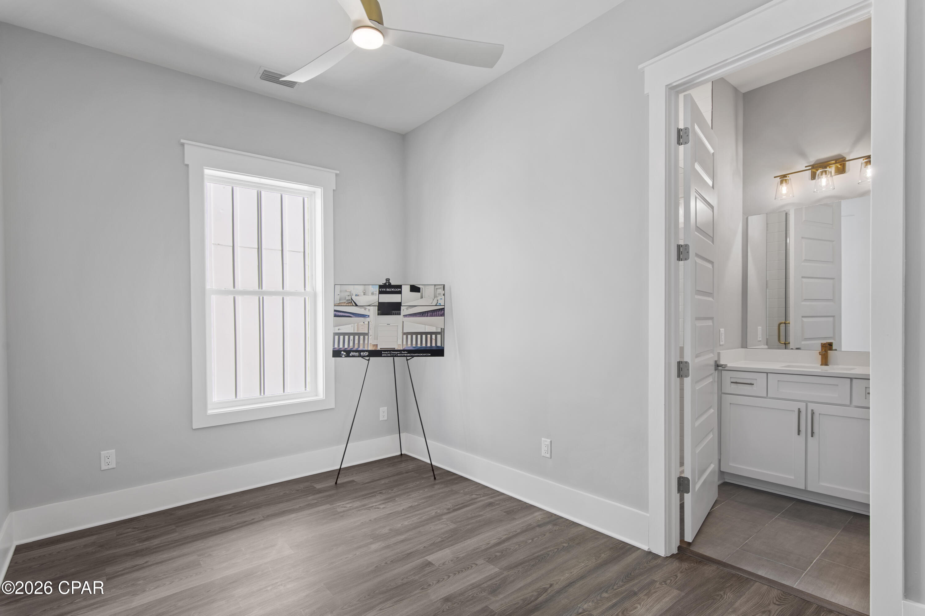 Image 57 For 27 Queen Palm Drive