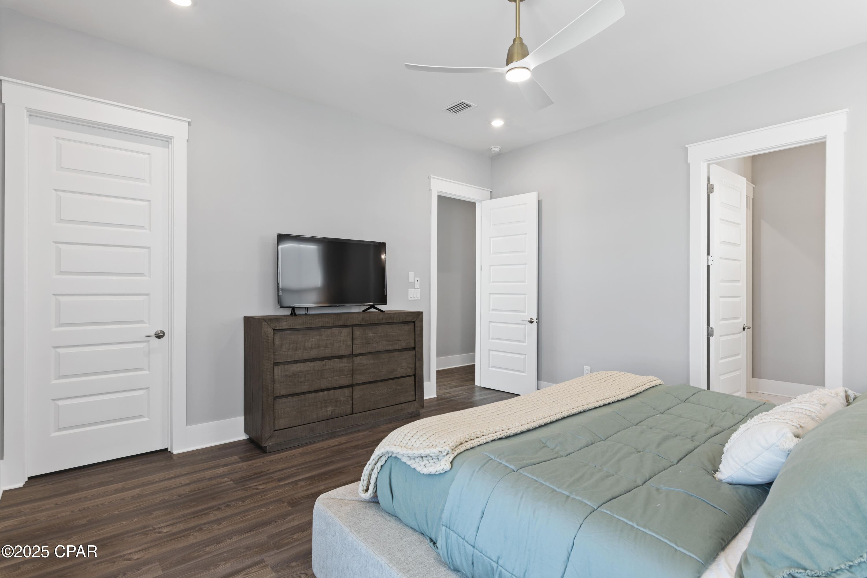 Image 64 For 27 Queen Palm Drive