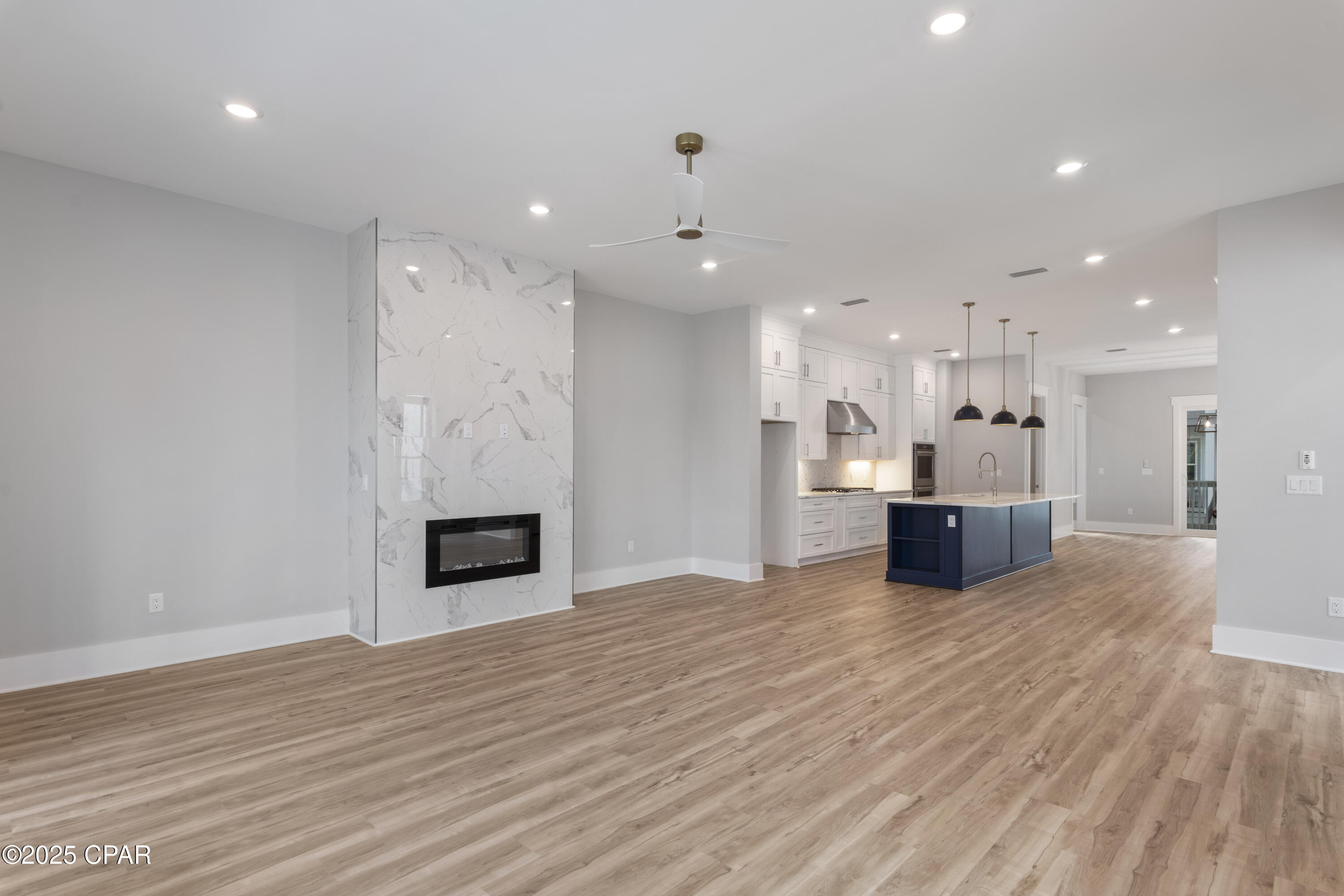 Image 27 For 24 Queen Palm Drive