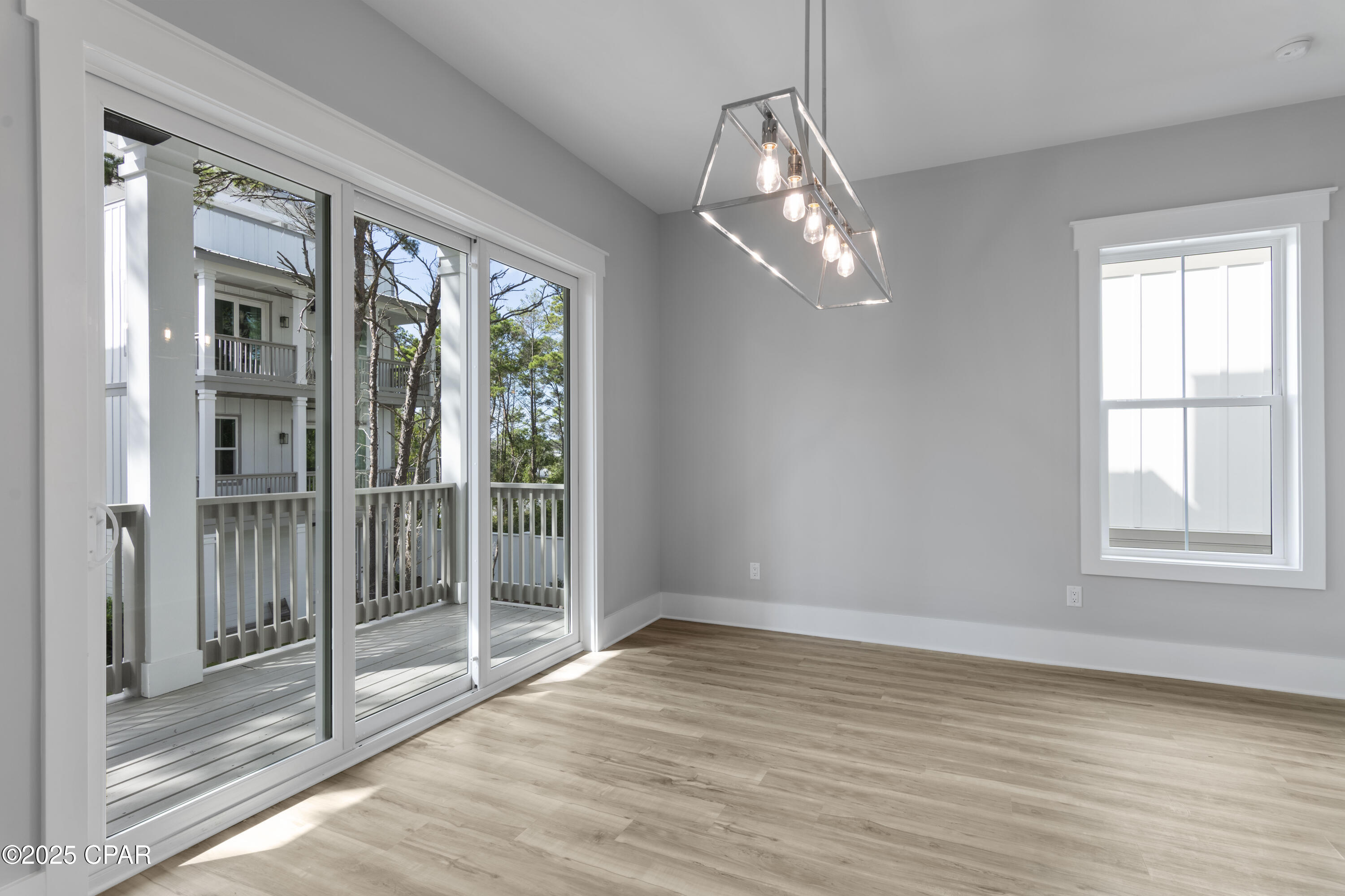 Image 36 For 24 Queen Palm Drive