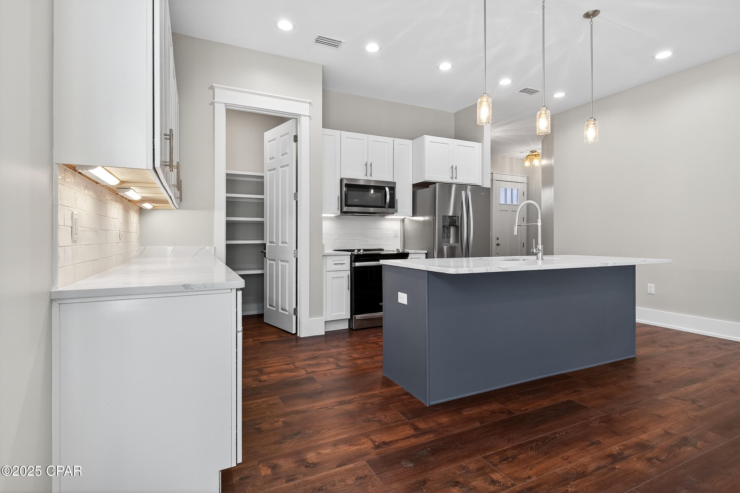 Image 3 For 3620 Woods Lane