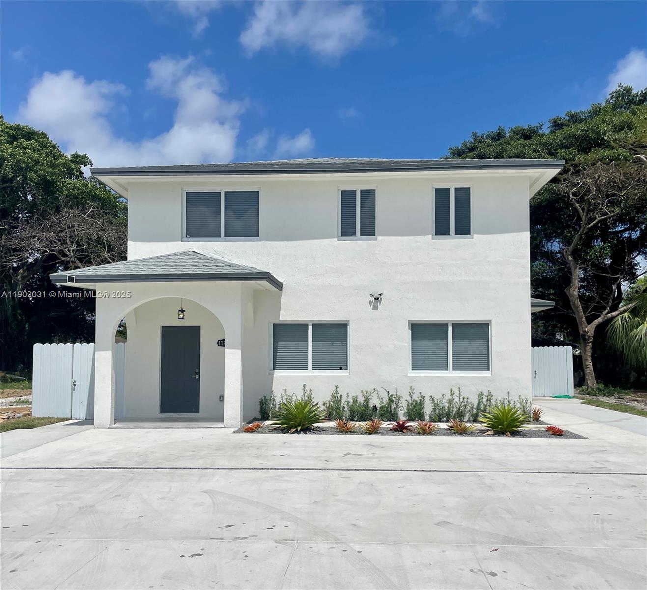 Symmes-Sharman Tract