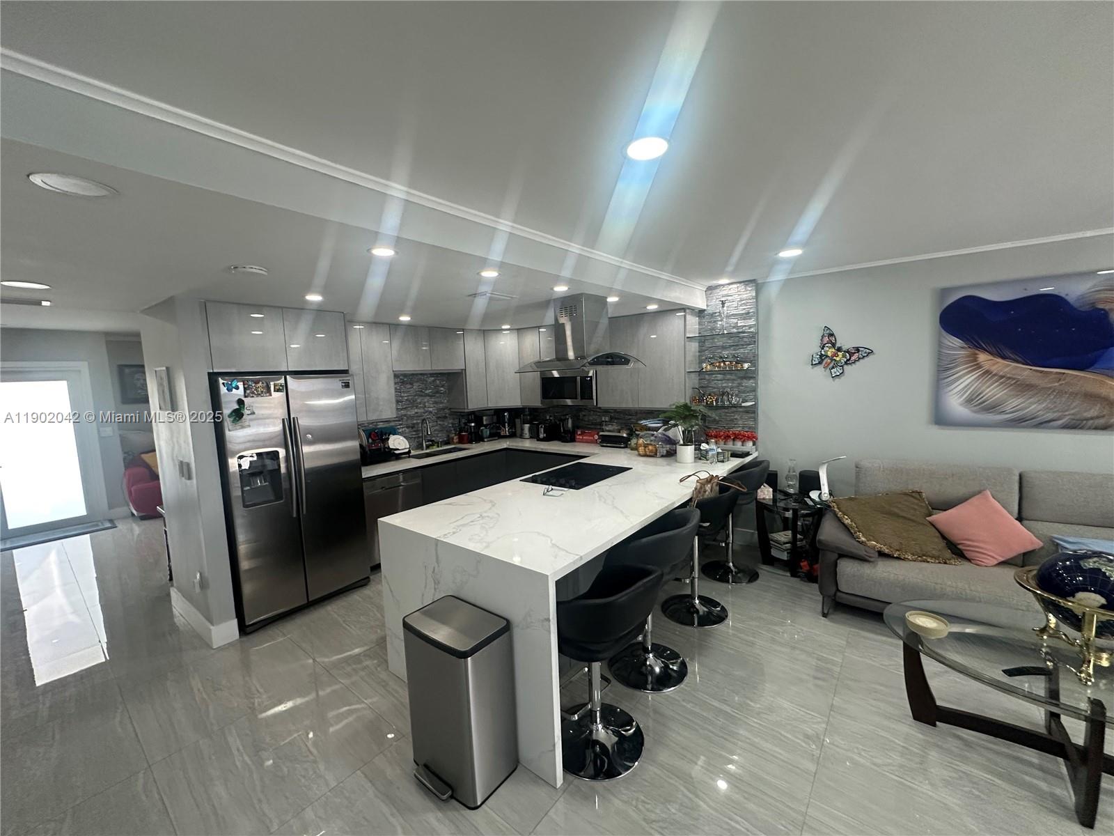 Apartamento en Venta en North Miami Beach, FL