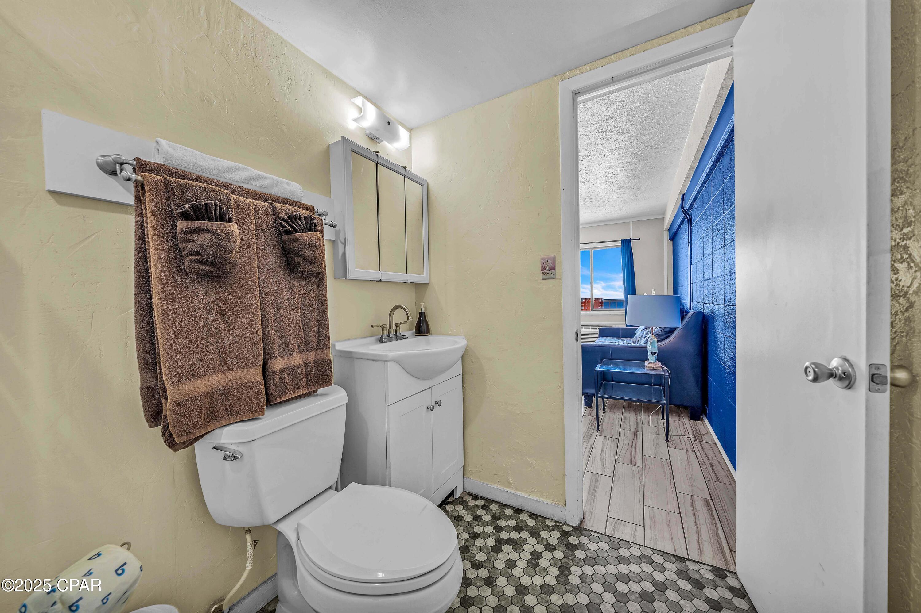 Image 19 For 15617 Front Beach Road 309