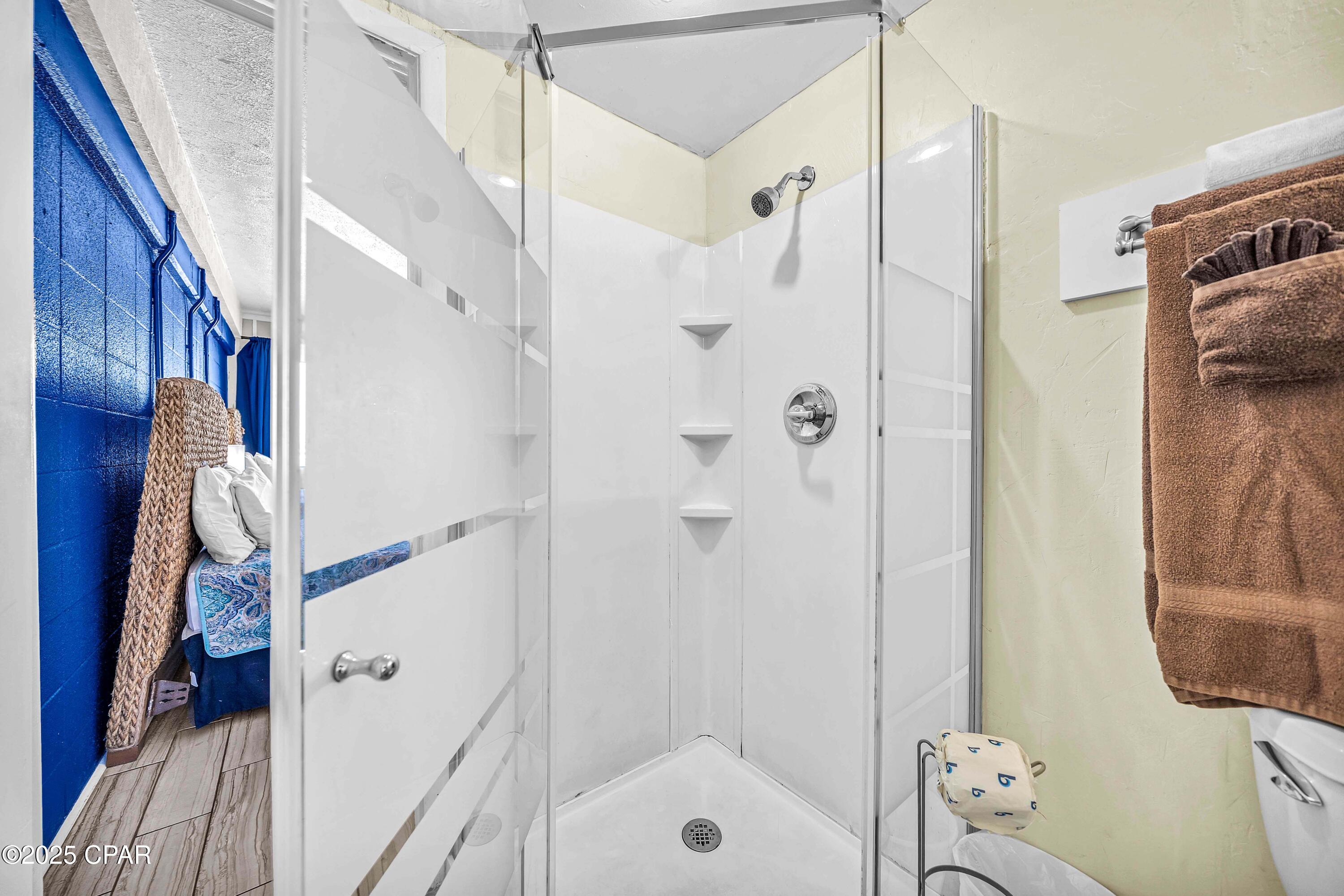 Image 21 For 15617 Front Beach Road 309