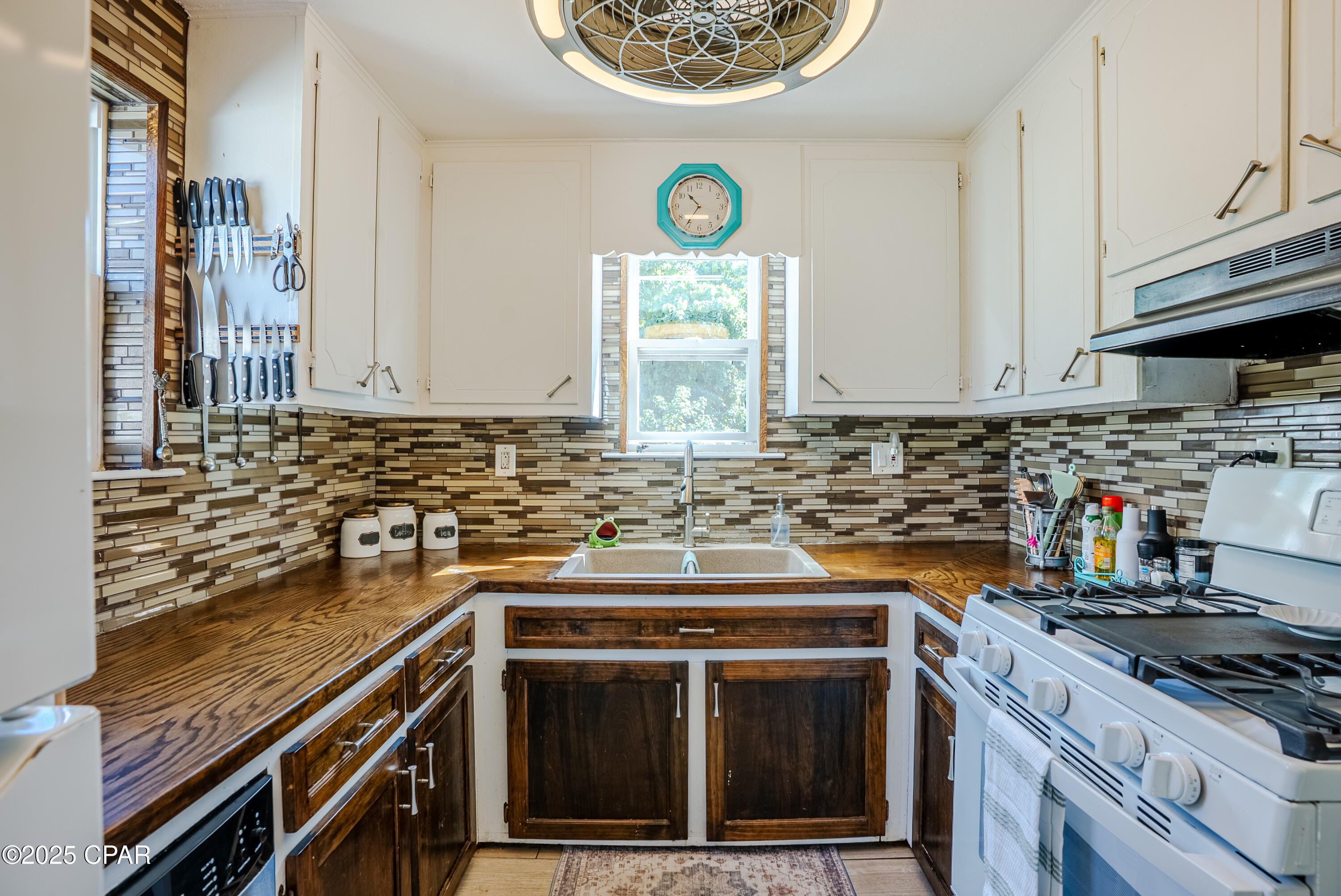 Image 8 For 1720 Sherman Avenue