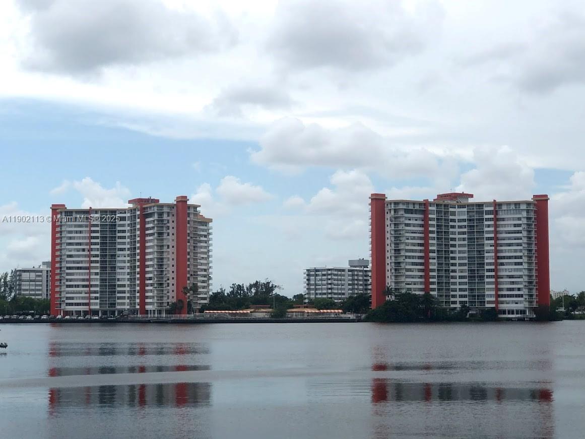 Buckley Towers Condo - Ea