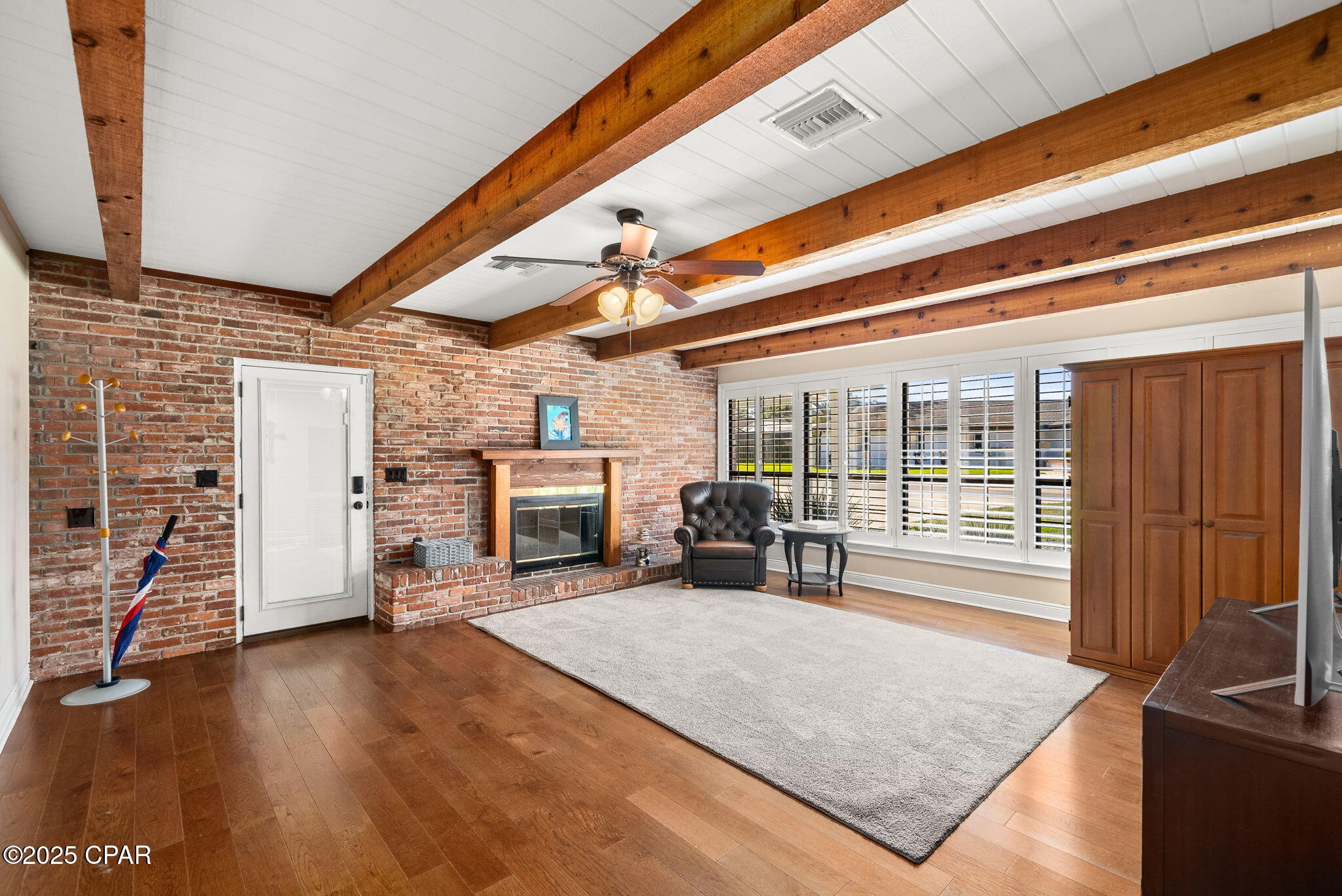 Listing photo id 18 for 2446 Pretty Bayou Boulevard