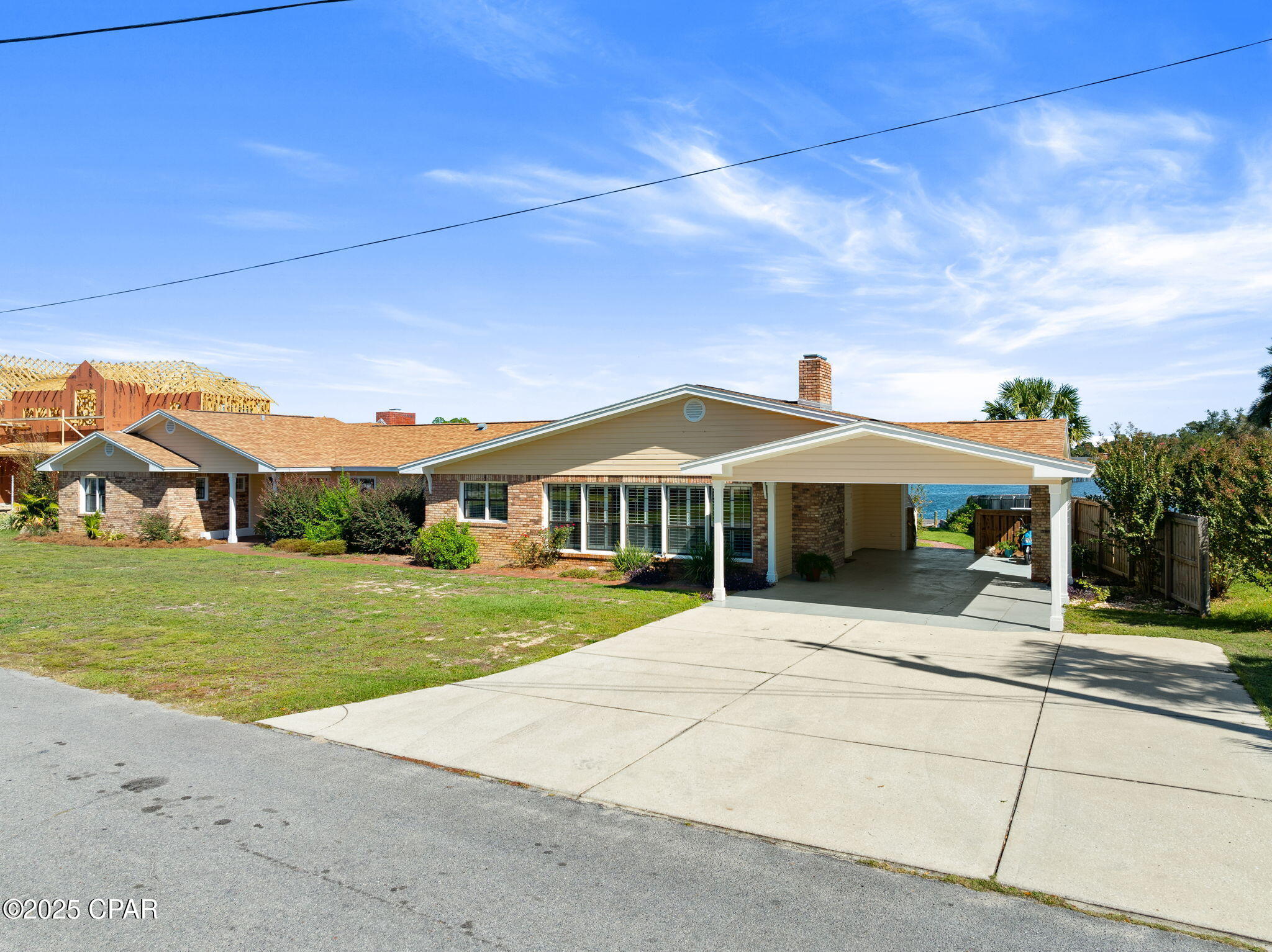 Listing photo id 2 for 2446 Pretty Bayou Boulevard