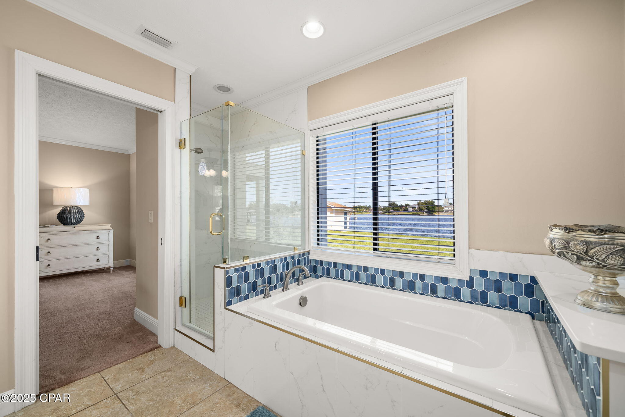 Listing photo id 37 for 2446 Pretty Bayou Boulevard