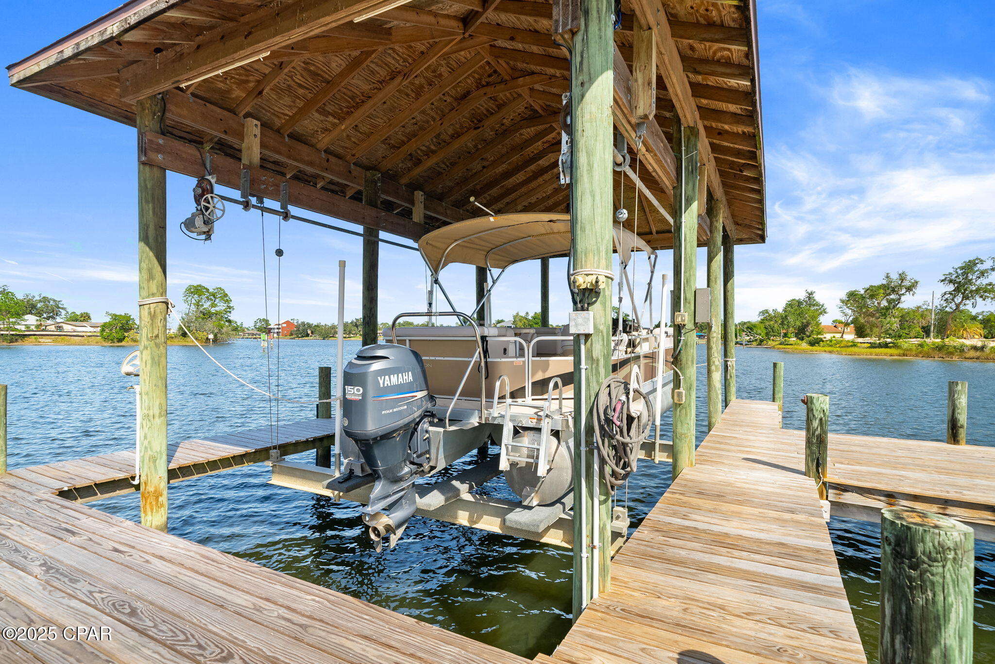 Listing photo id 47 for 2446 Pretty Bayou Boulevard