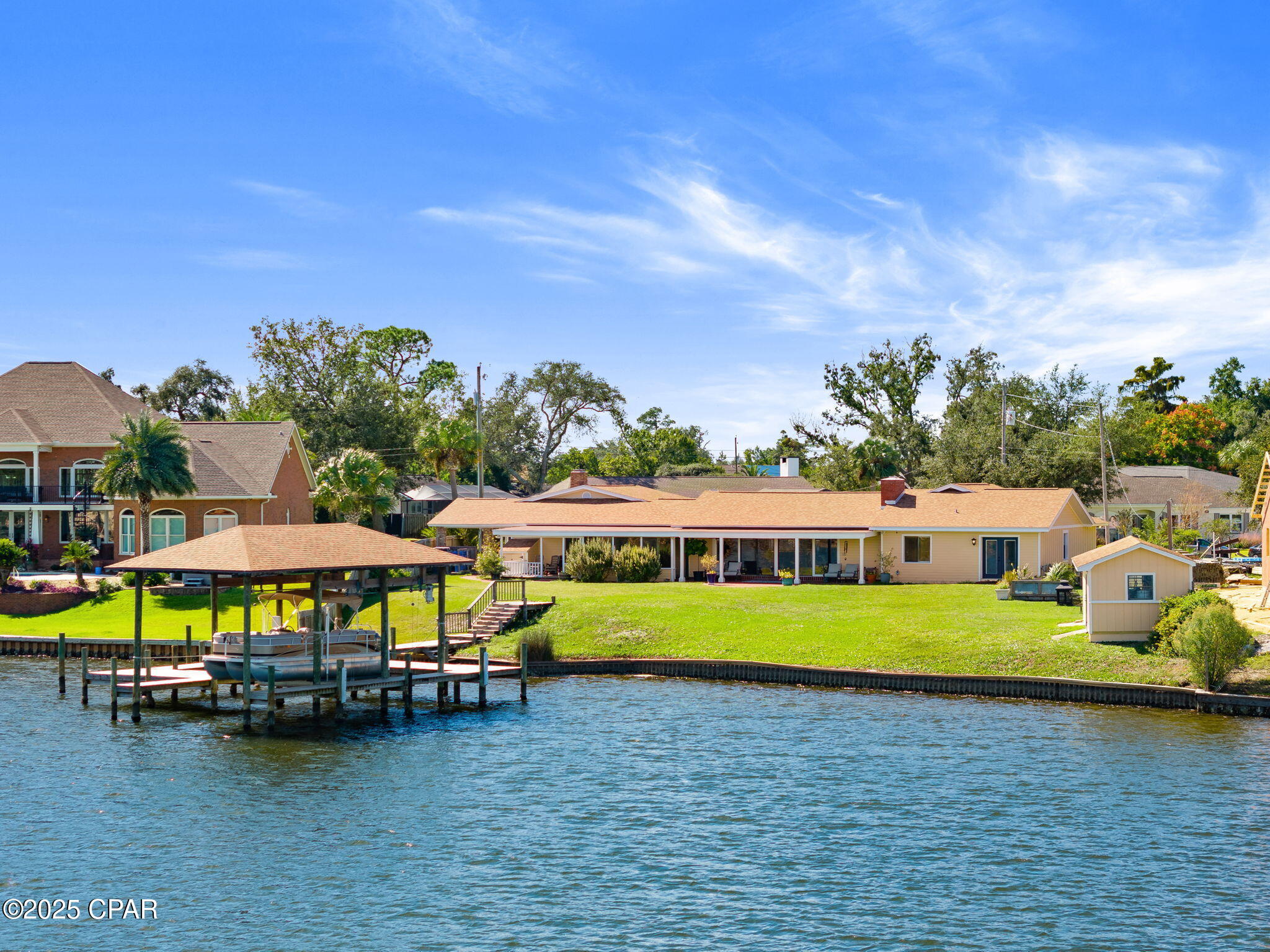 Listing photo id 50 for 2446 Pretty Bayou Boulevard