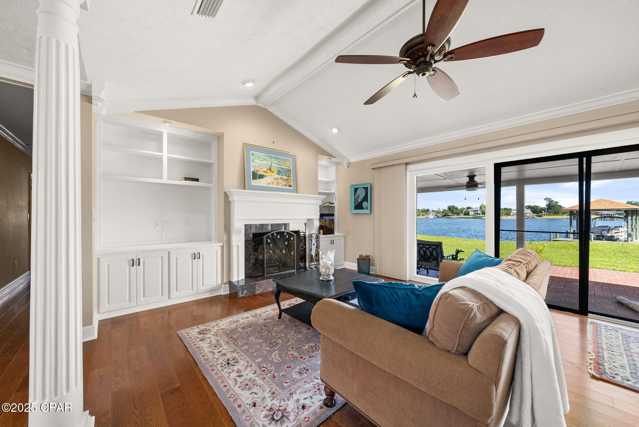 Listing photo id 6 for 2446 Pretty Bayou Boulevard