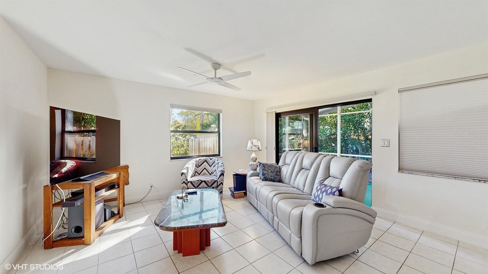 Homes for sale in Wilton Manors, FL | 2113 Ne 11th Ave #2113, Wilton Manors, FL 33305 | MLS# F10531676