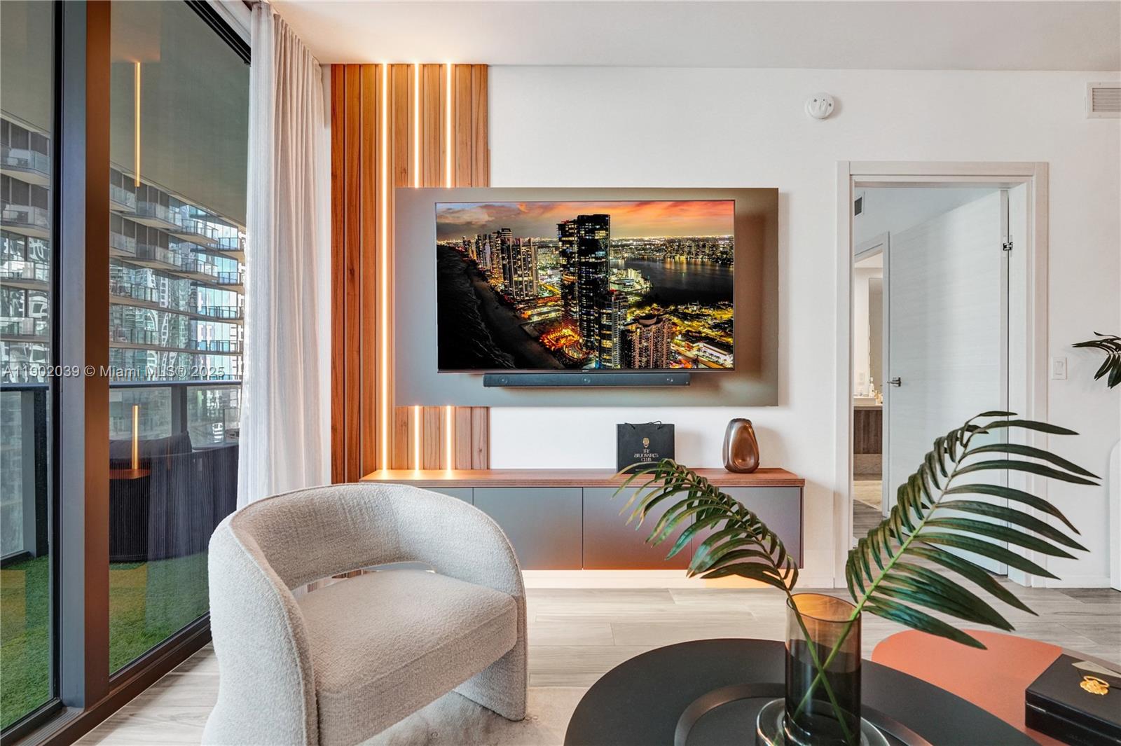 Condo for Rent in Miami, FL