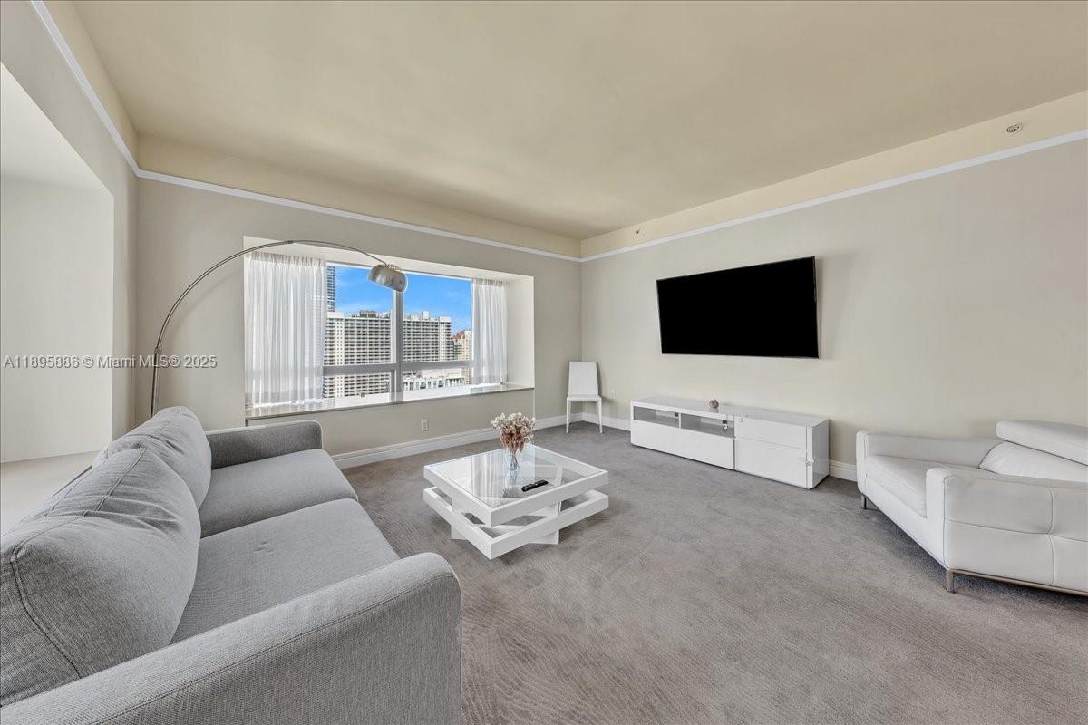 Apartamento à Venda em Miami, FL