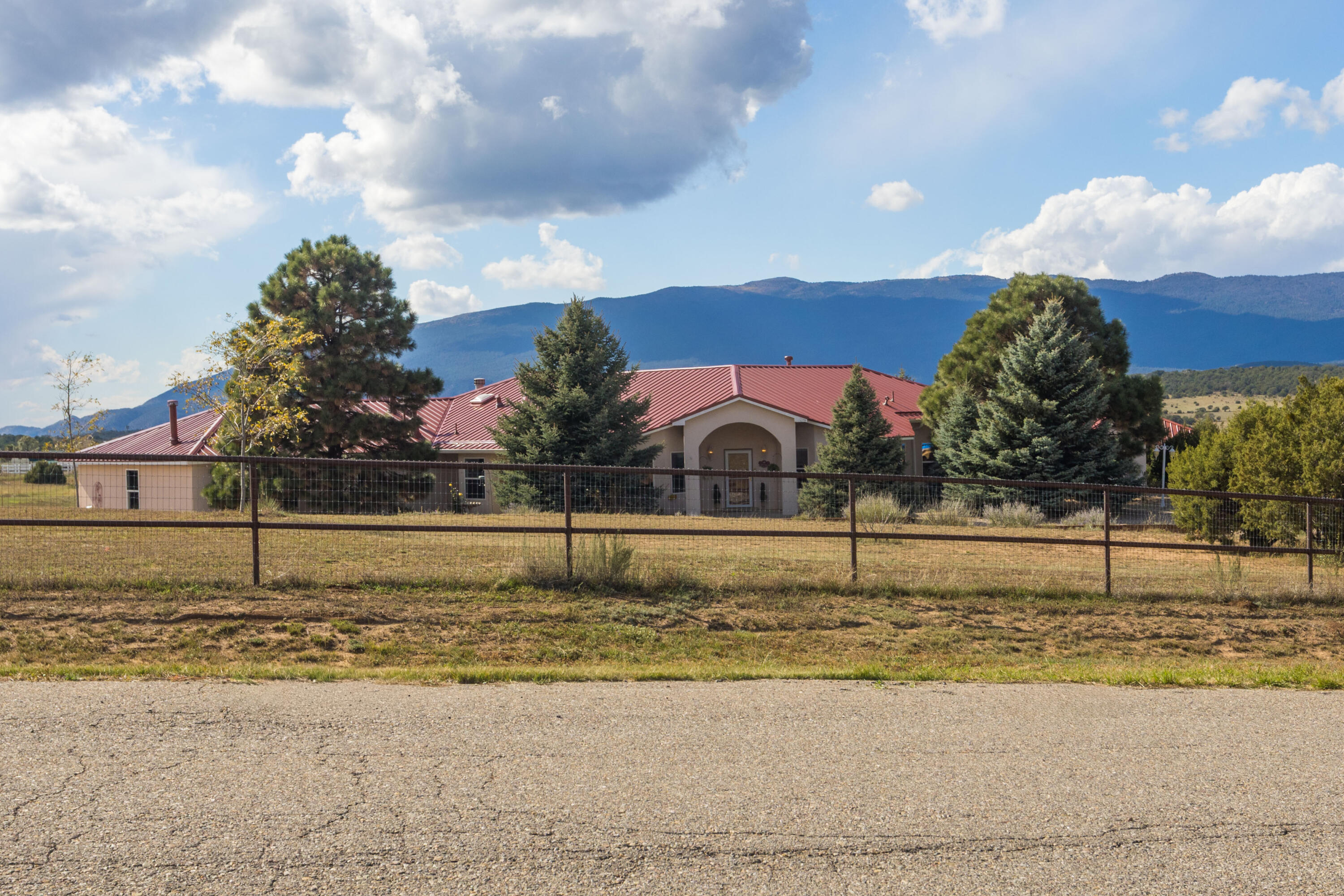 Homes for sale in Tijeras, NM | 131 Elite Dr, Tijeras, NM 87059 | MLS# 1093469