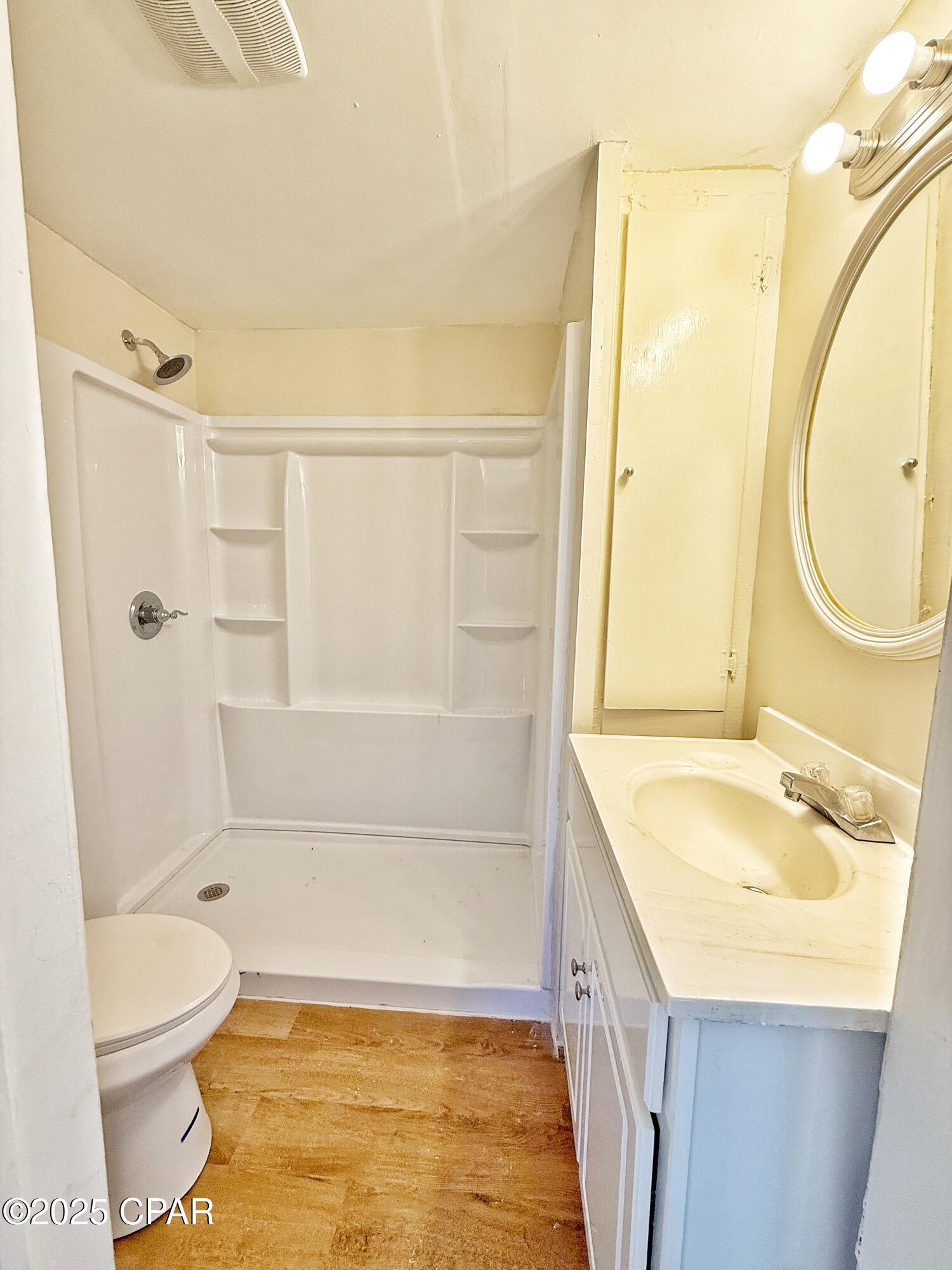 Image 13 For 5332 Ceiley Street