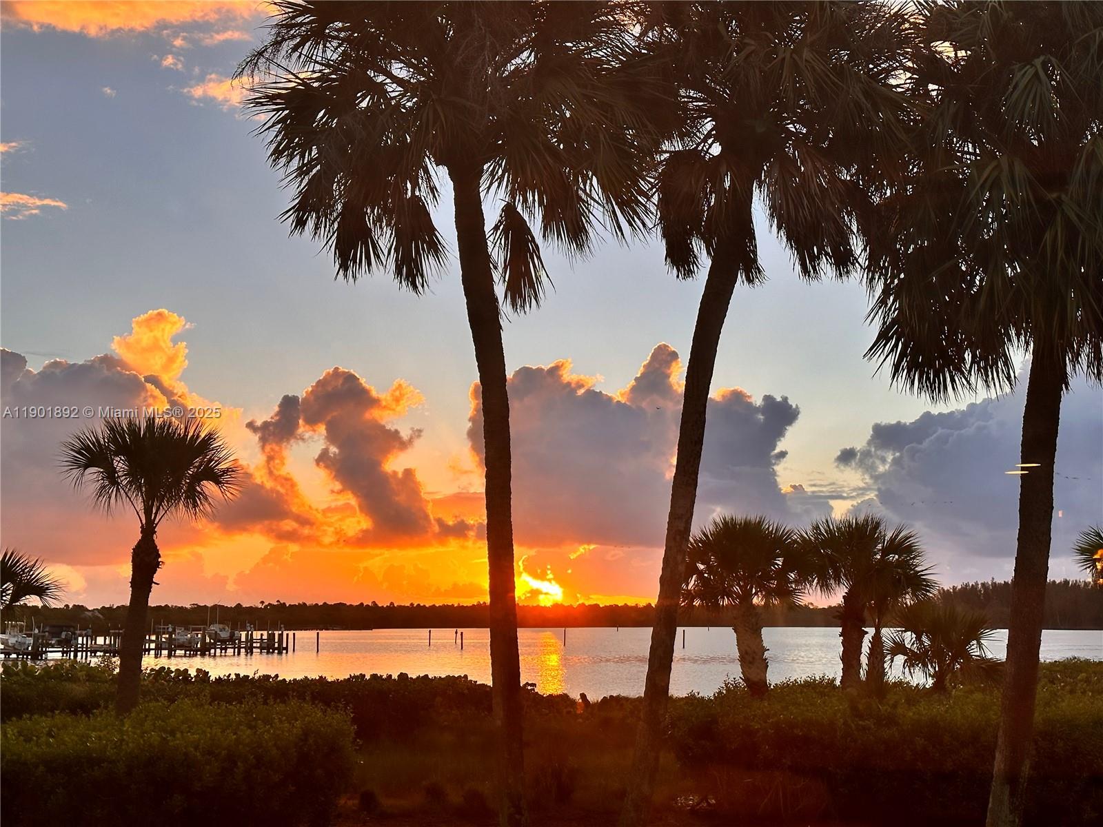 Hansons Landing Condo