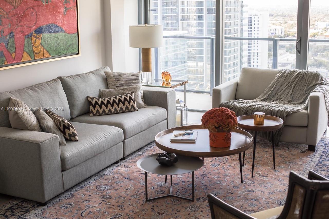 Condo for Rent in Miami, FL