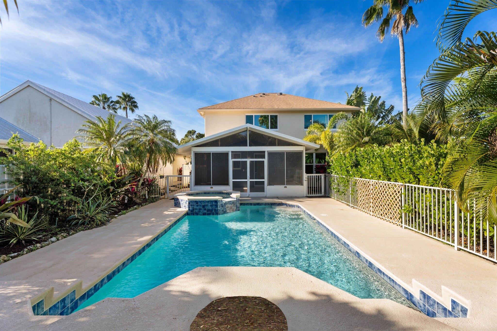 Palm Pointe At Martin Dow