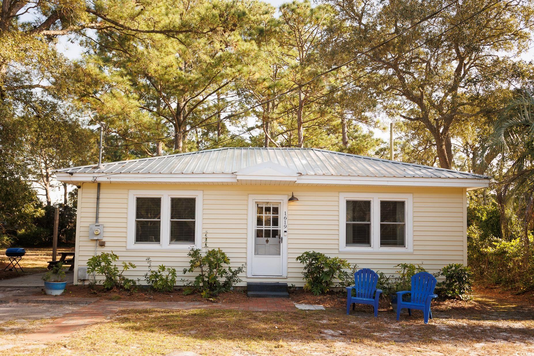 1619 Edge Dr. North Myrtle Beach, SC 29582