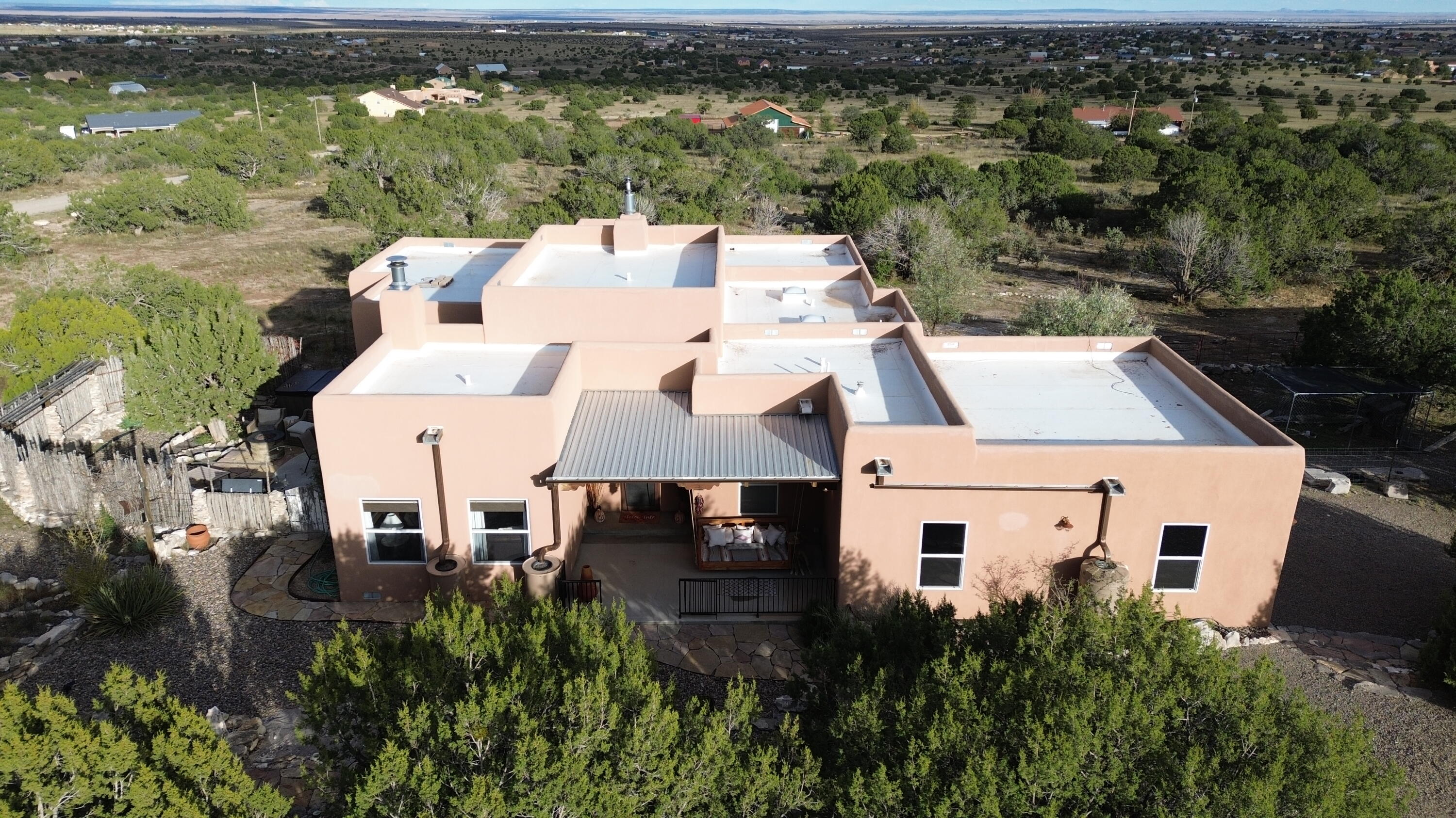 Homes for sale in Edgewood, NM | 8 Quarter Moon Hill Rd, Edgewood, NM 87015 | MLS# 1093501